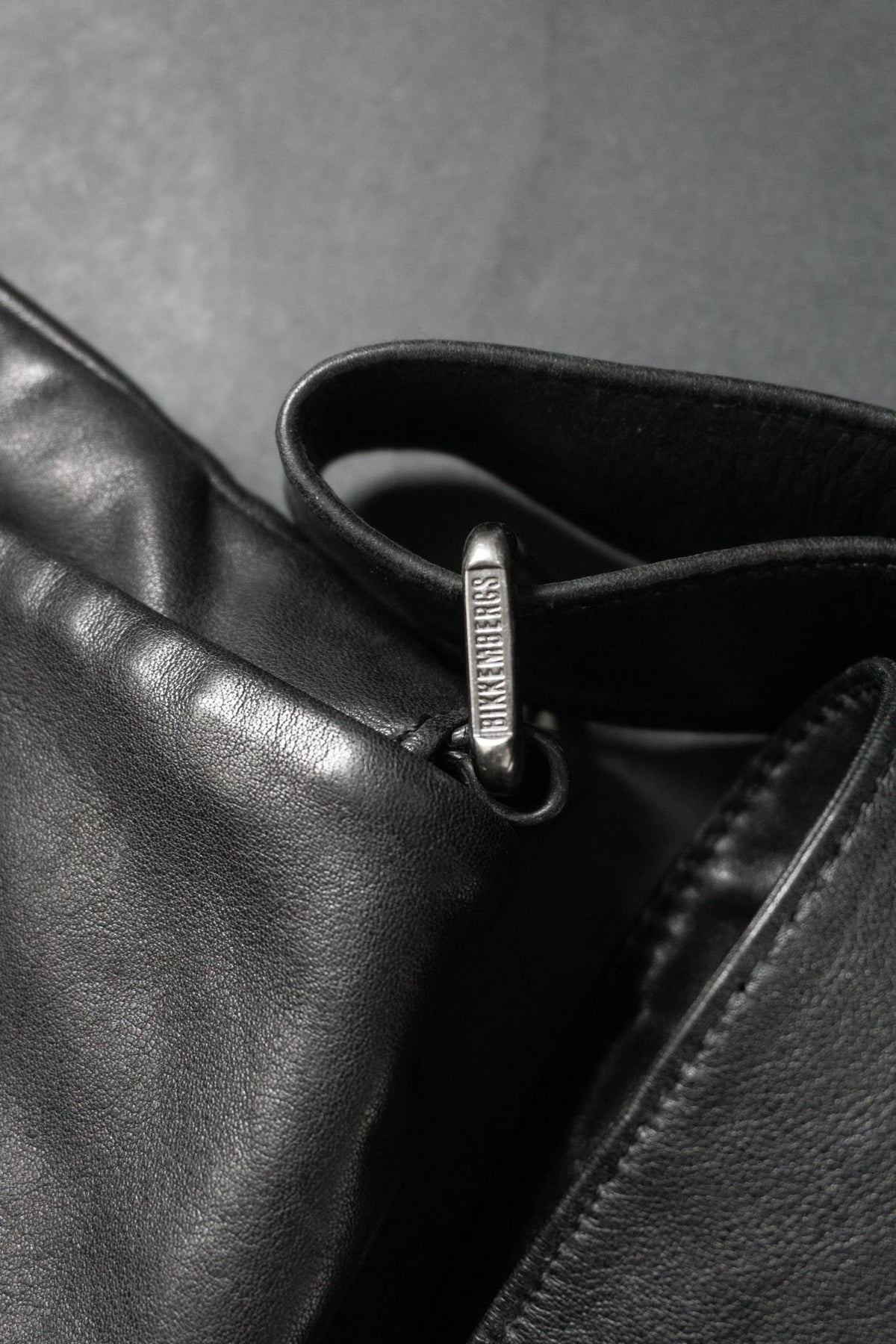 Vintage Bikkembergs Leder Umhängetasche in Schwarz | Y2K Designer Crossbody Bag