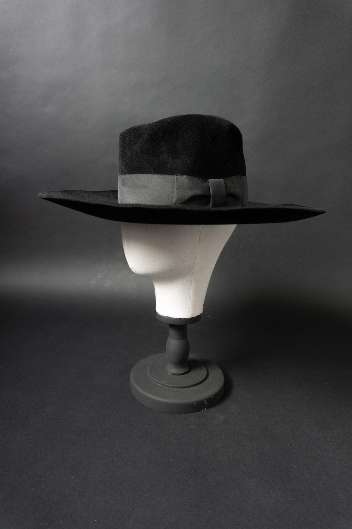 Vintage Fedora Hut, Schwarz, breite Krempe, 60