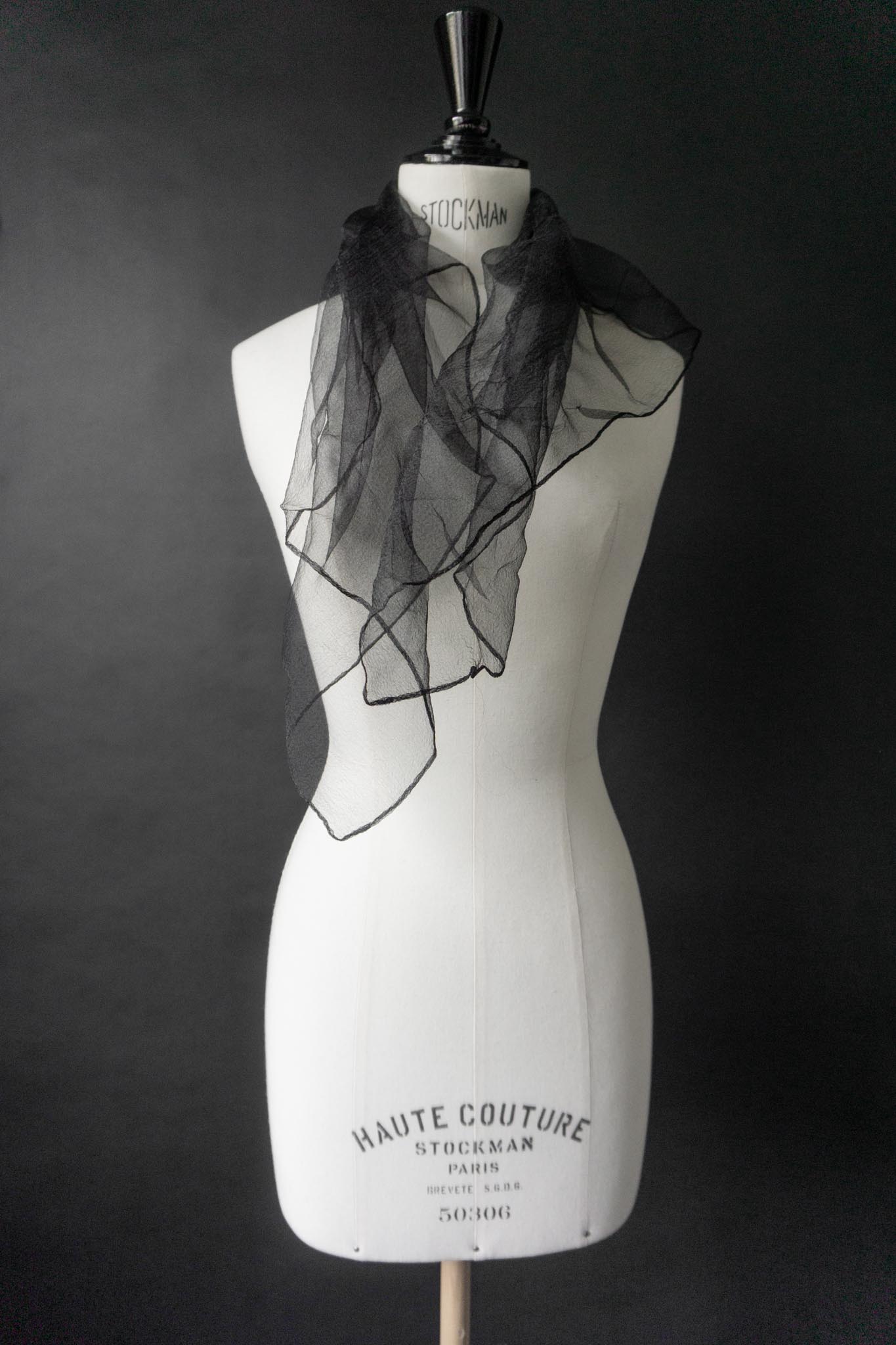 Transparentes schwarzes Vintage Chiffon-Tuch