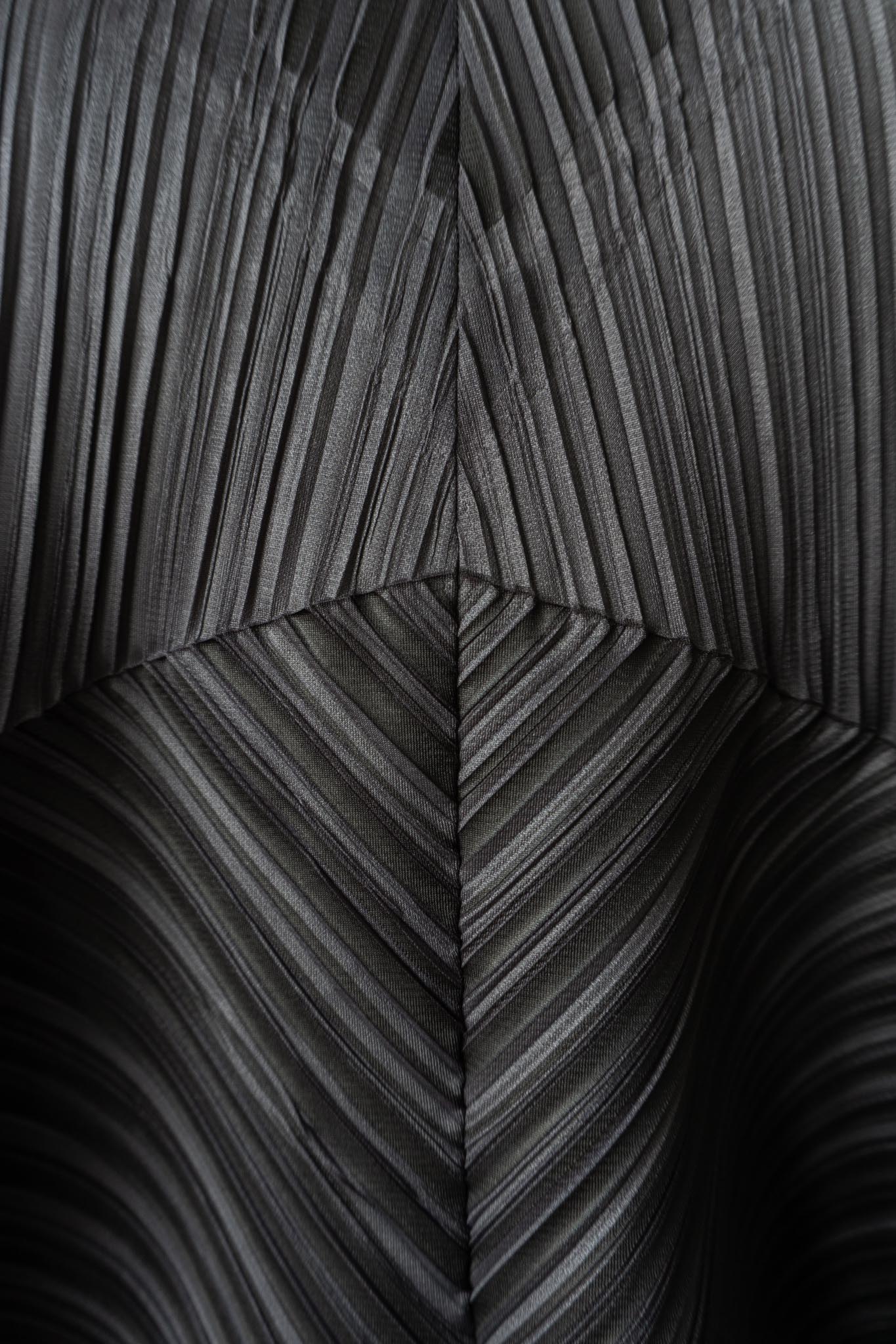 Vintage Pleats Please Issey Miyake – Architektonisches Plissee-Top in Anthrazit, S–XL
