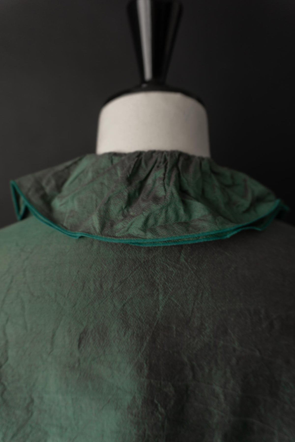 Vintage Bluse, Smaragdgrüne Wildseide, S–M