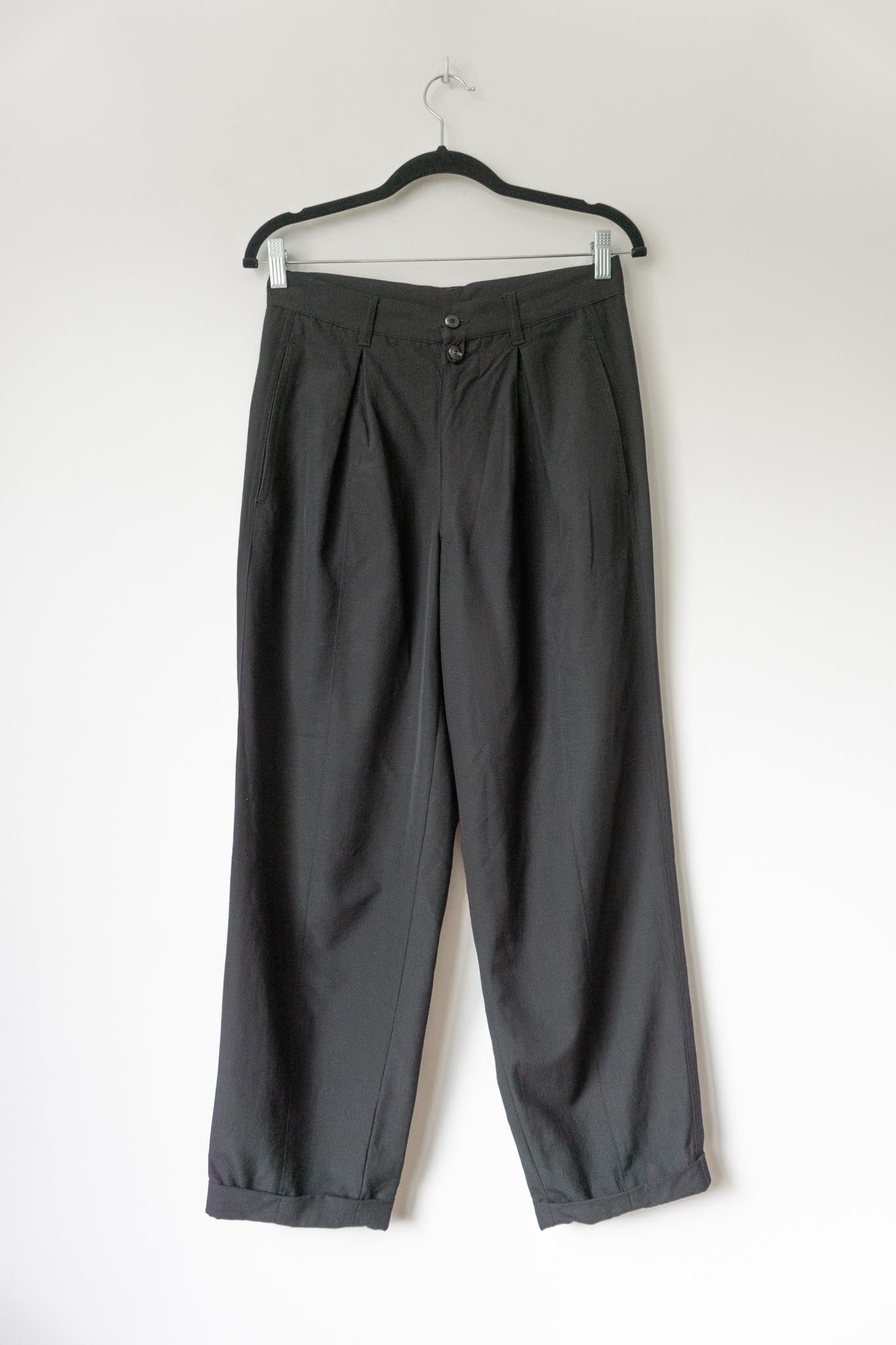 Vintage 80s Marithe Francois Girbaud Bundfaltenhose, Schwarz, Made in Italy, S–M theplaincircle vintage