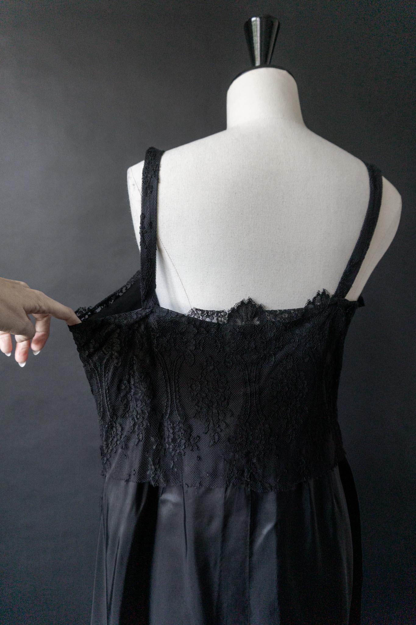 Vintage Slipdress mit Spitze, 70s Negligé, M–L