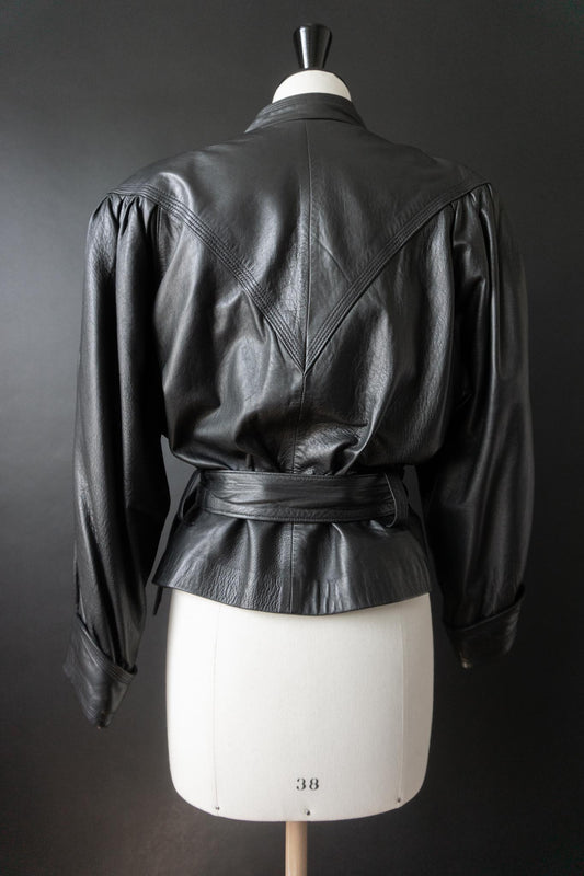 Vintage 80s Babybat Lederjacke mit Zipper und Gürtel, S–M