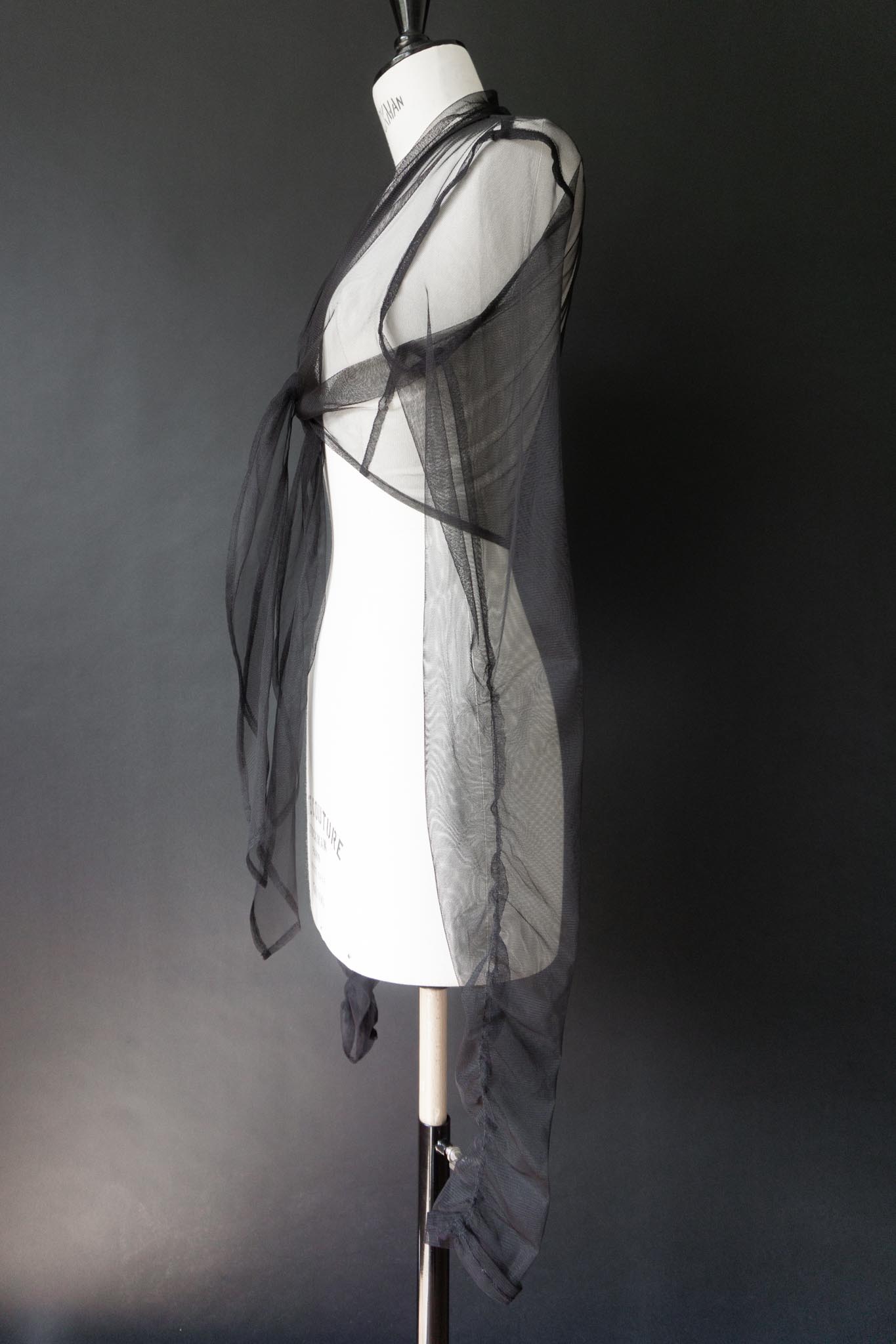 Mesh-Jäckchen mit Bindedetail, Layering Piece, S–M