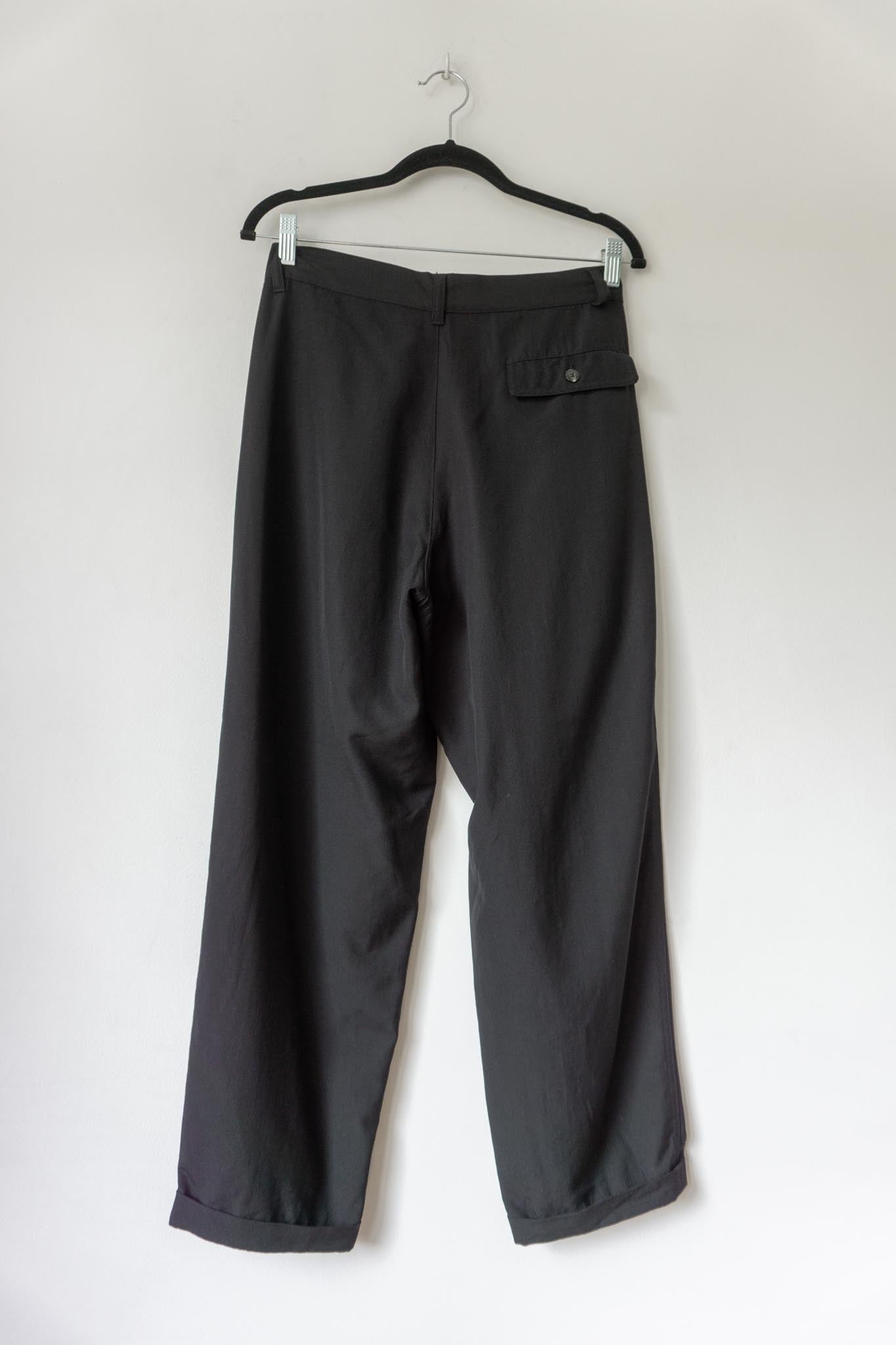 Vintage 80s Marithe Francois Girbaud Bundfaltenhose, Schwarz, Made in Italy, S–M theplaincircle vintage