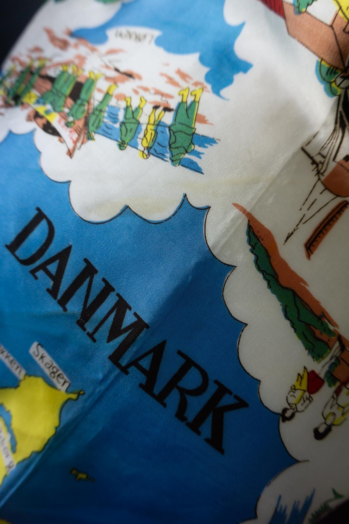 Vintage Seidentuch “Danmark”
