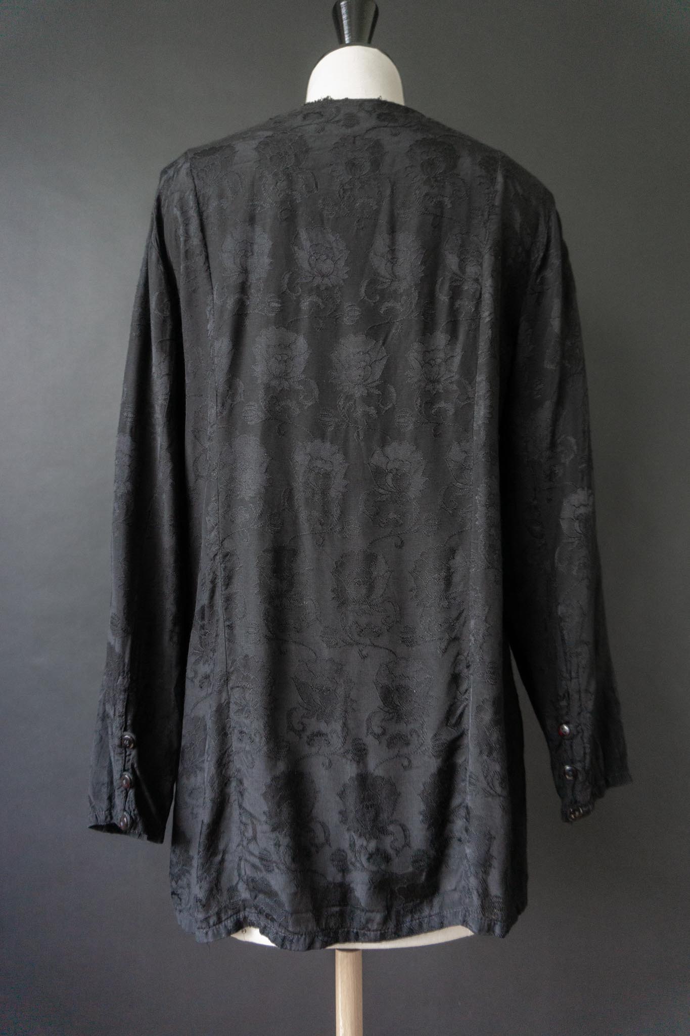 Vintage 80s Viskosebluse Schwarz mit floralem Jacquardmuster, S–M