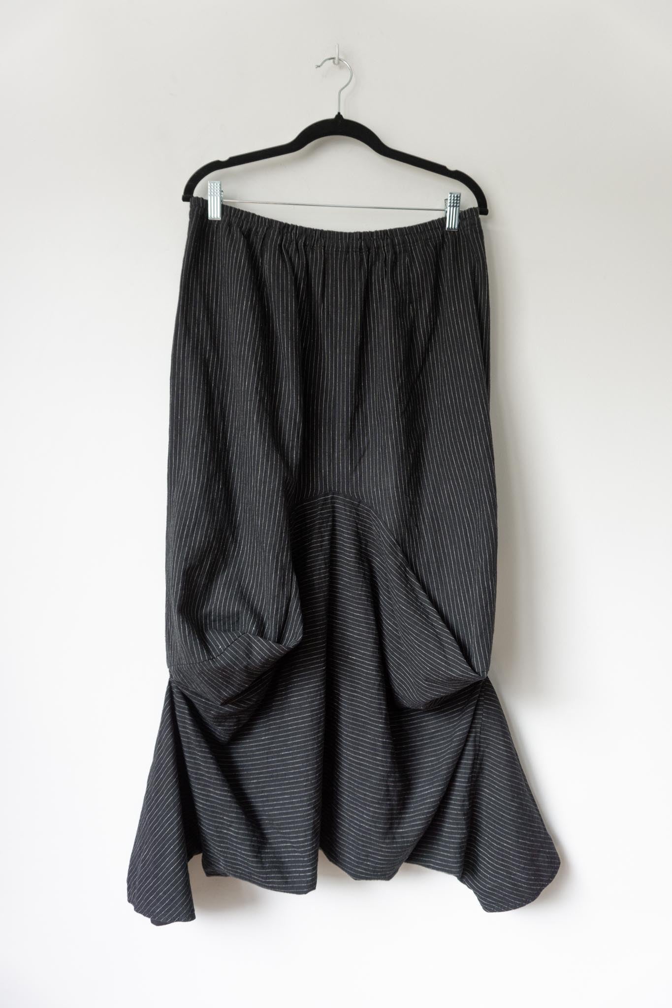 Vintage Drop Crotch Hose mit Nadelstreifen, M–L theplaincircle vintage