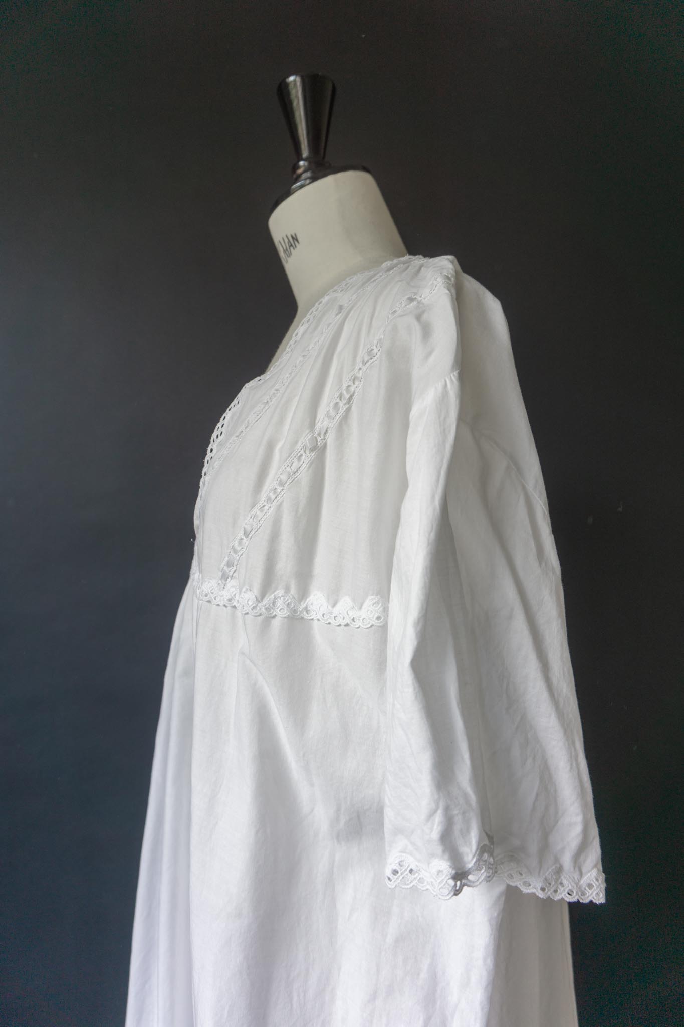 Vintage-Nachthemd aus Baumwolle mit Spitzenbesatz, M–XL theplaincircle vintage