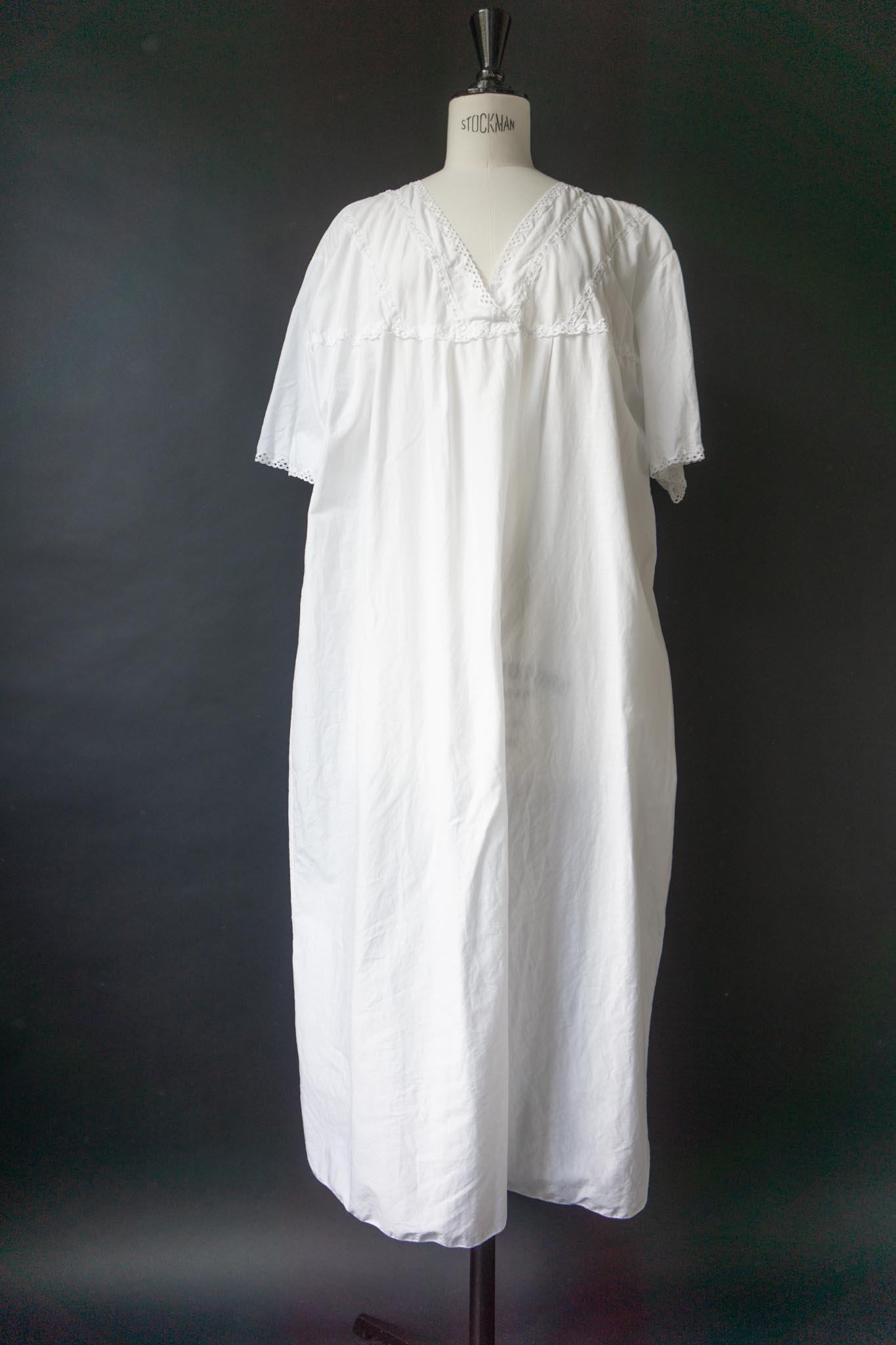 Vintage-Nachthemd aus Baumwolle mit Spitzenbesatz, M–XL theplaincircle vintage