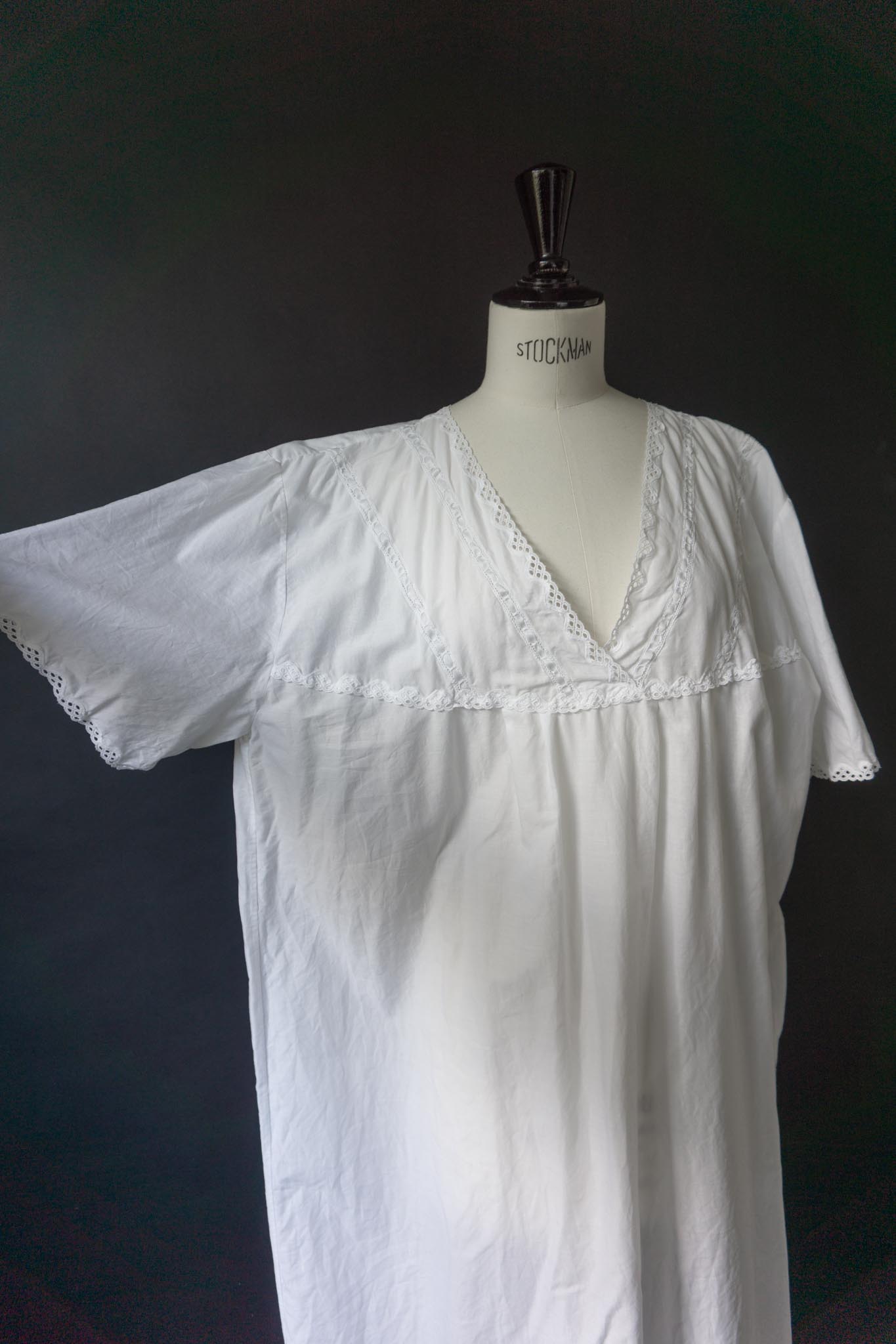Vintage-Nachthemd aus Baumwolle mit Spitzenbesatz, M–XL theplaincircle vintage