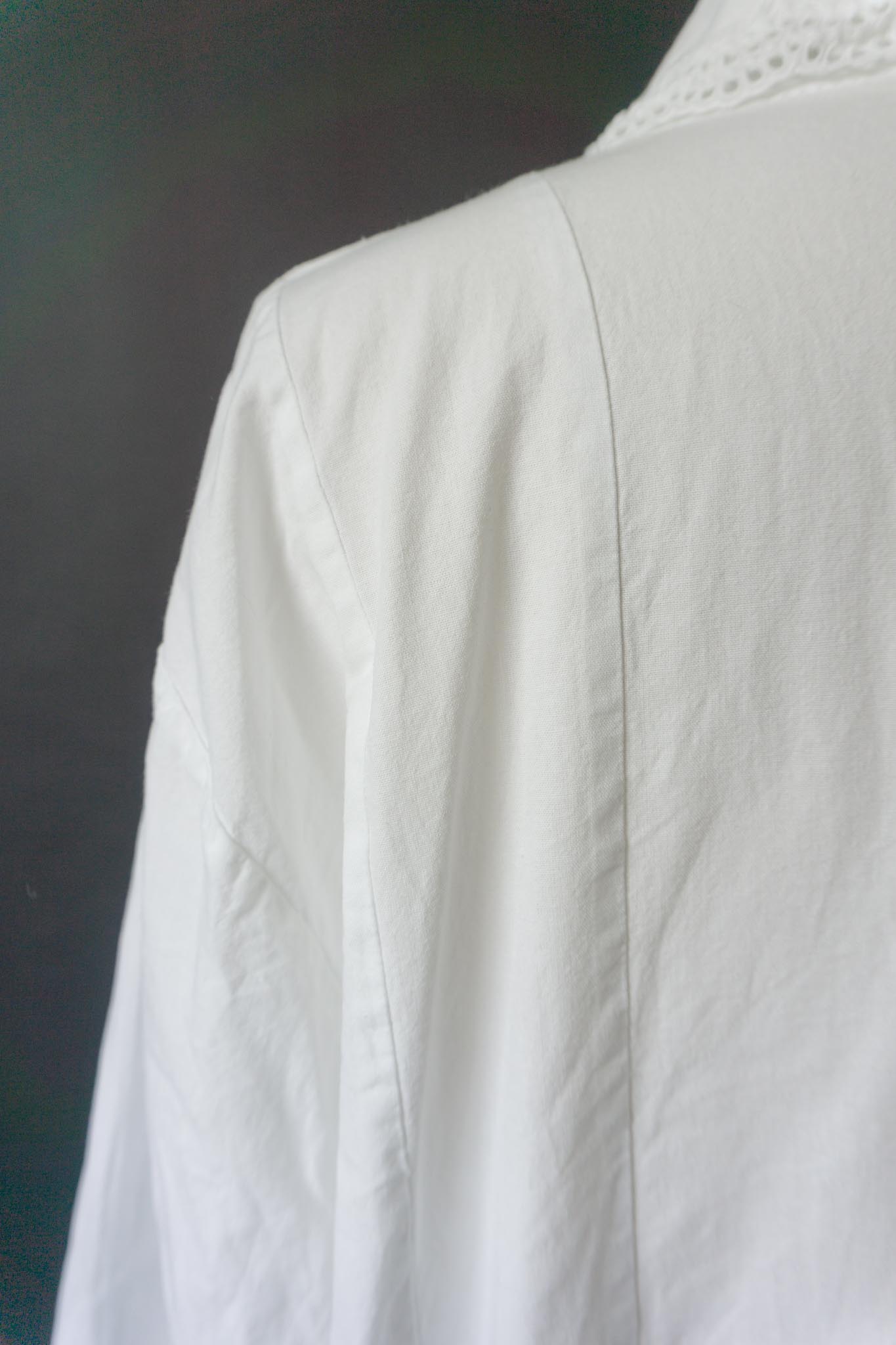 Antikes Baumwoll-Nachthemd mit Spitzenkragen, M–XL theplaincircle vintage