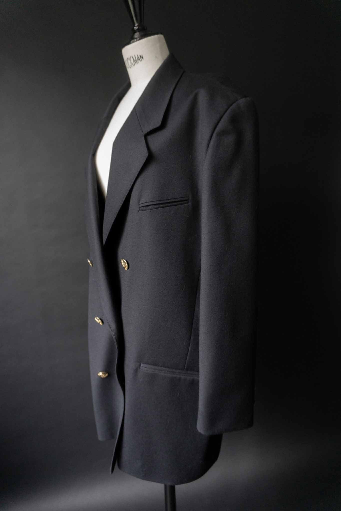 Doppelreihiger Vintage Blazer in Navy mit goldenen Knöpfen aus Schurwolle – eleganter Damenblazer von theplaincircle vintage