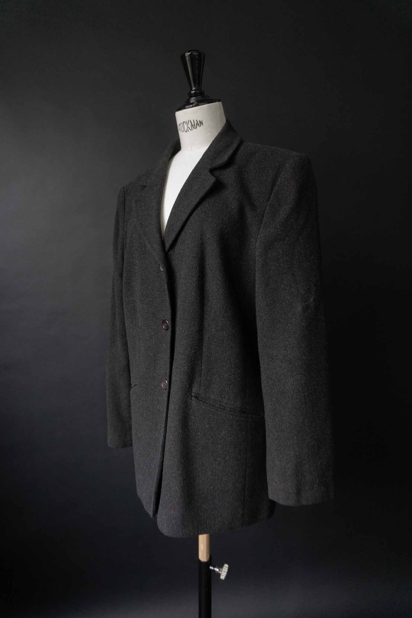 Oversized schwarzer Vintage Wollblazer – klassischer Blazer aus reiner Wolle von theplaincircle vintage