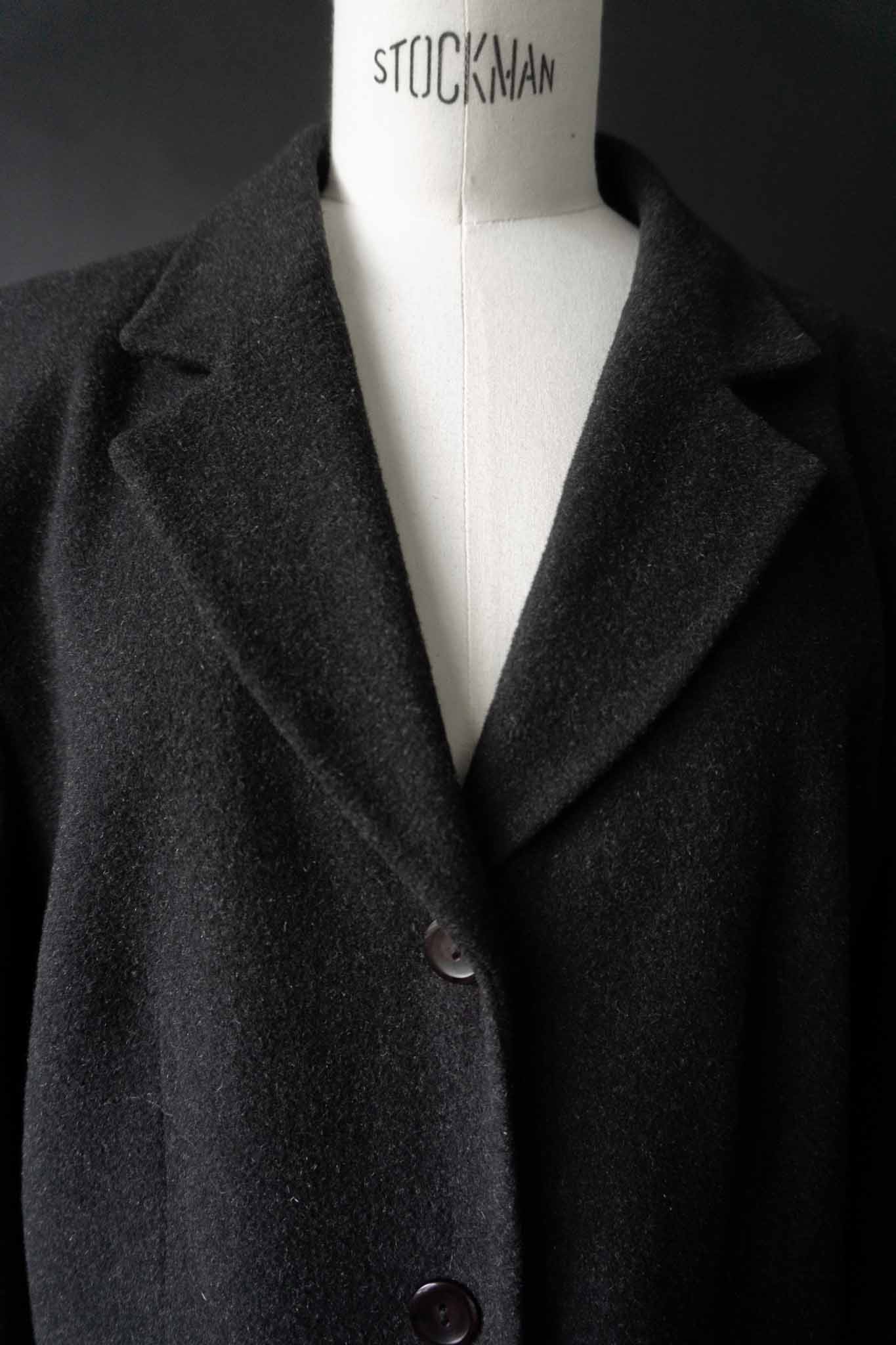 Oversized schwarzer Vintage Wollblazer – klassischer Blazer aus reiner Wolle von theplaincircle vintage