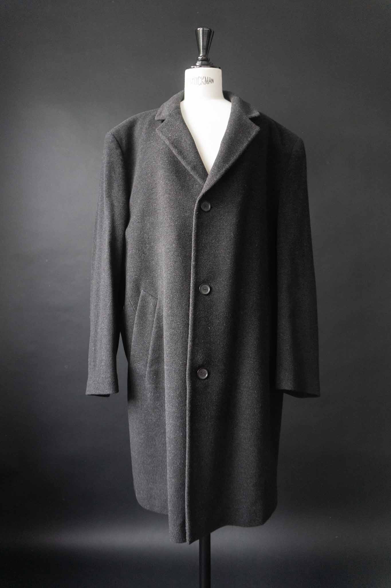 Grauer Oversized Wollmantel aus 100 % Wolle – minimalistischer Vintage Mantel von theplaincircle vintage