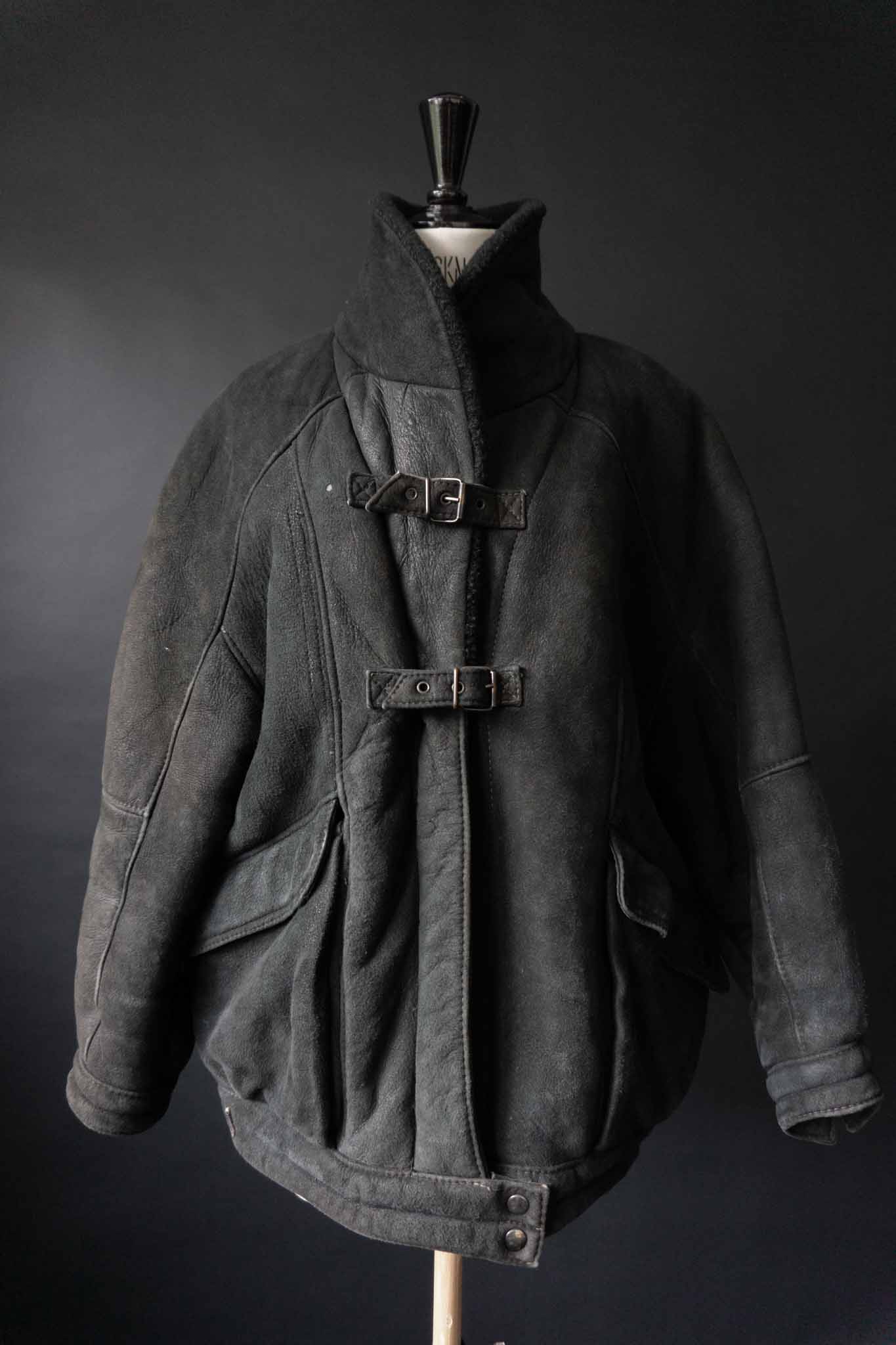 Schwarze Vintage Shearling Bomberjacke aus 100 % Wildleder mit Lammfellfutter – Oversized Blouson von theplaincircle vintage