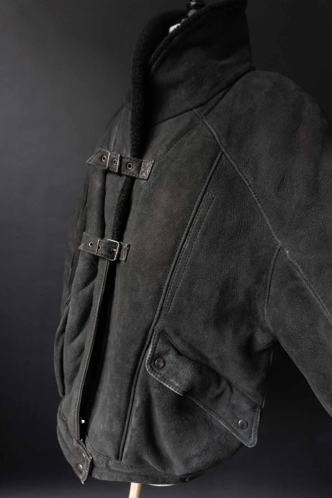 Schwarze Vintage Shearling Bomberjacke aus 100 % Wildleder mit Lammfellfutter – Oversized Blouson von theplaincircle vintage