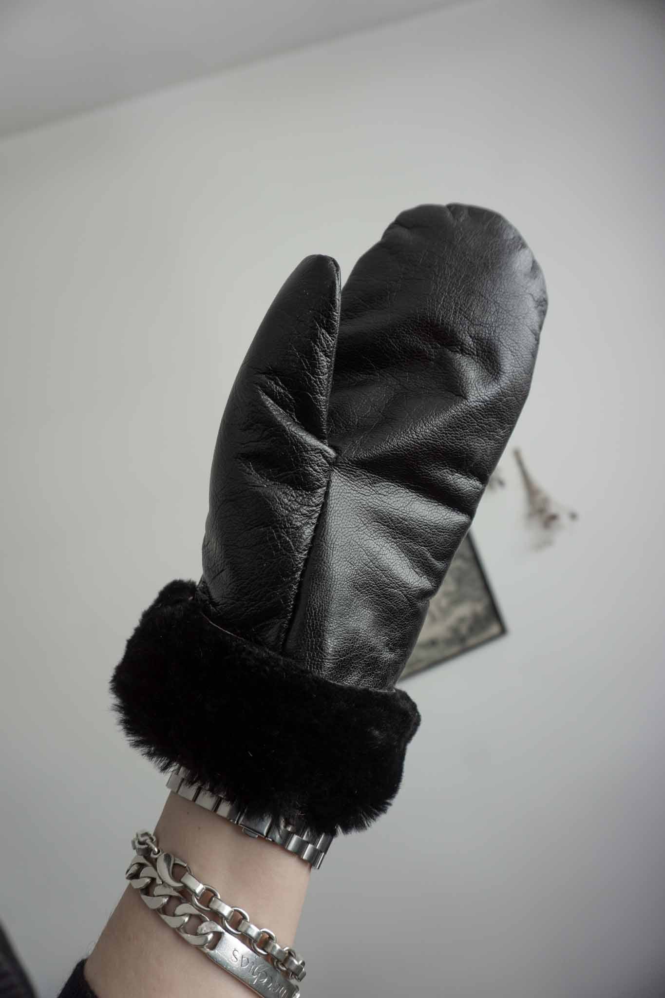 Vintage Lackleder-Fäustlinge Lammy Futter theplaincircle vintage