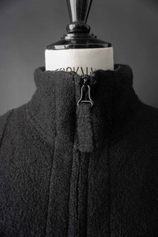 Schwarze vintage Wolljacke, tailliert mit Zipper – theplaincircle vintage