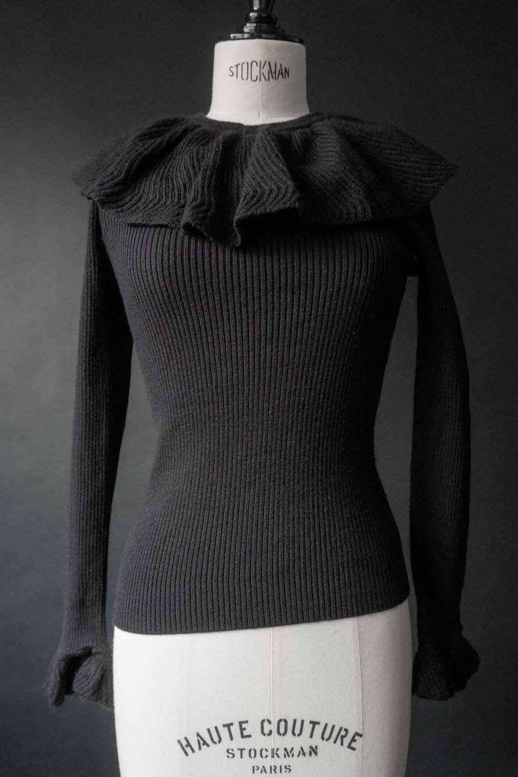 70s Yves Saint Laurent Pullover, XS theplaincircle vintage