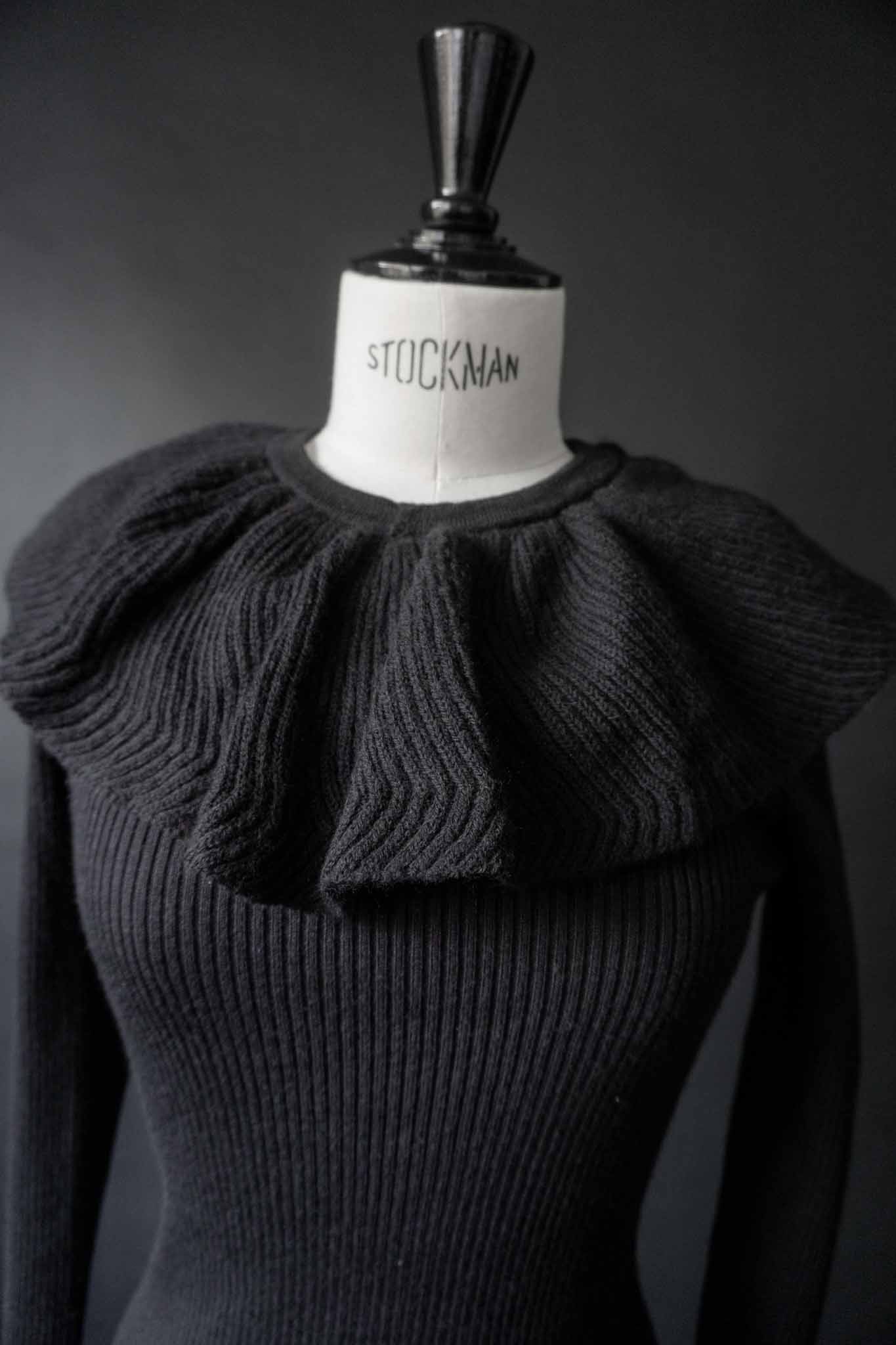 70s Yves Saint Laurent Pullover, XS theplaincircle vintage