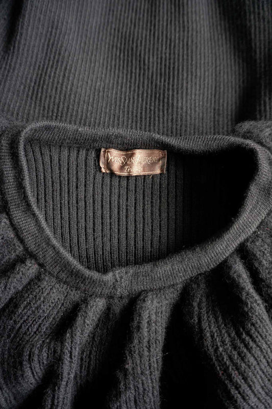 70s Yves Saint Laurent Pullover, XS theplaincircle vintage