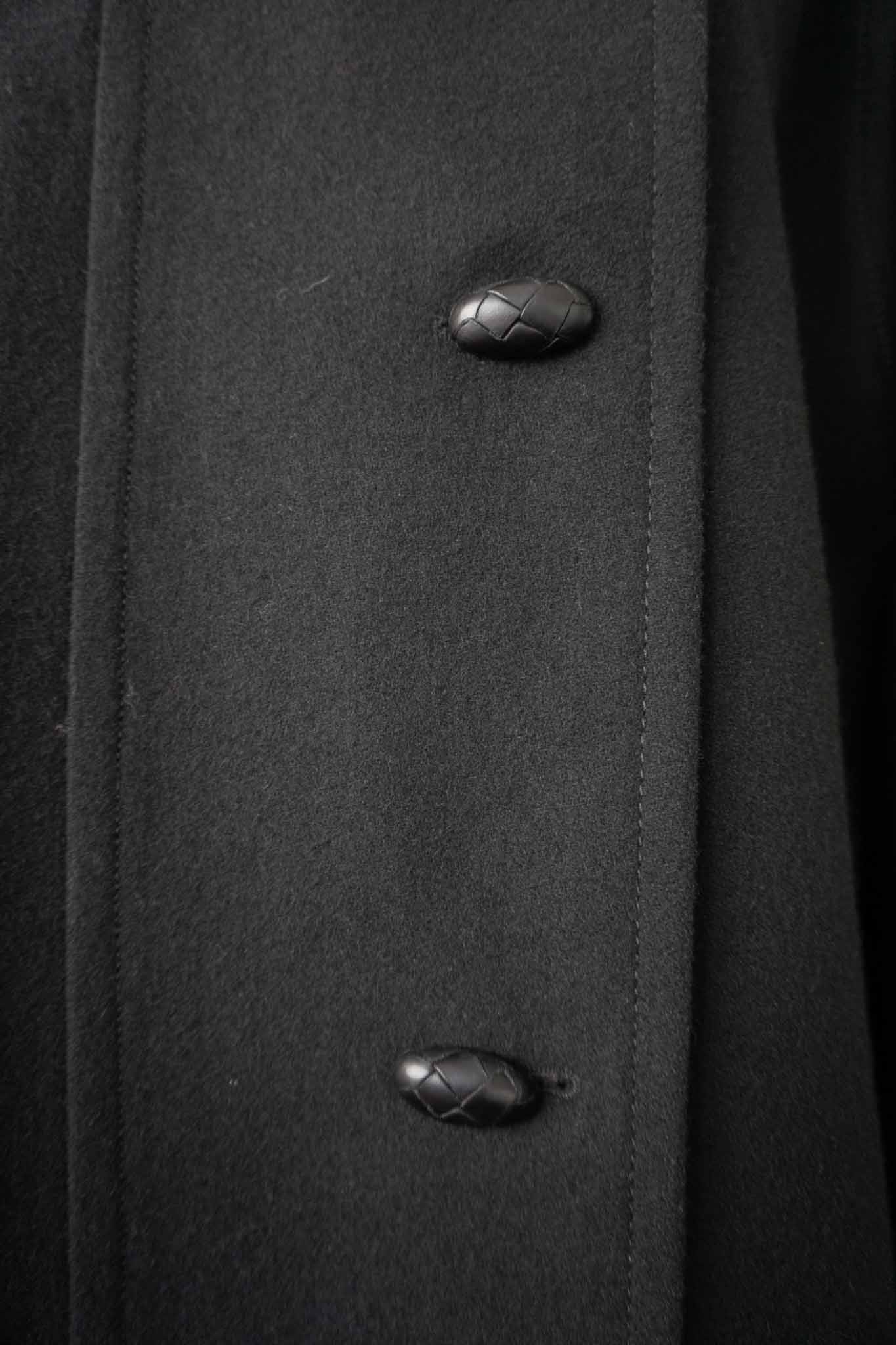 schwarzer 80s Wollmantel mit Oversize-Schnitt