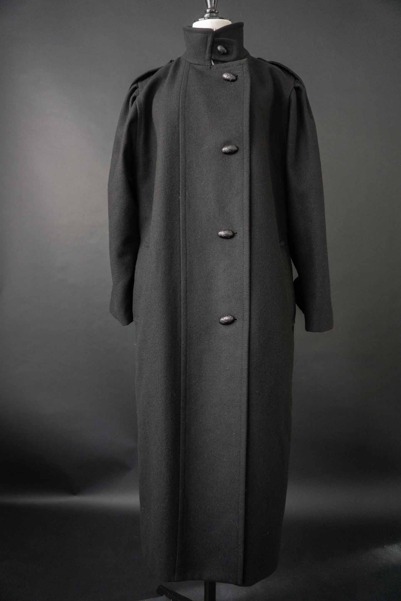 schwarzer 80s Wollmantel mit Oversize-Schnitt