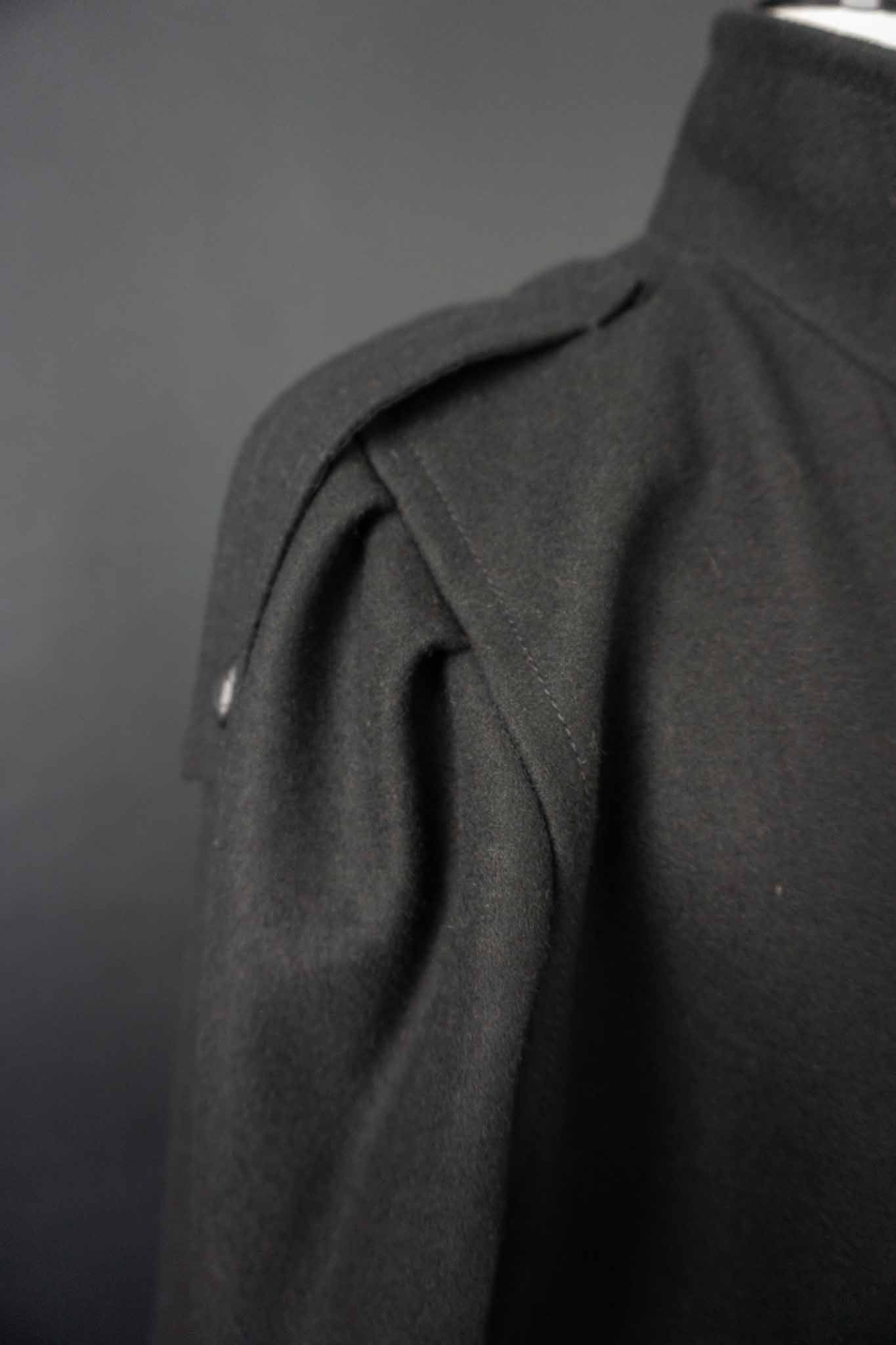schwarzer 80s Wollmantel mit Oversize-Schnitt