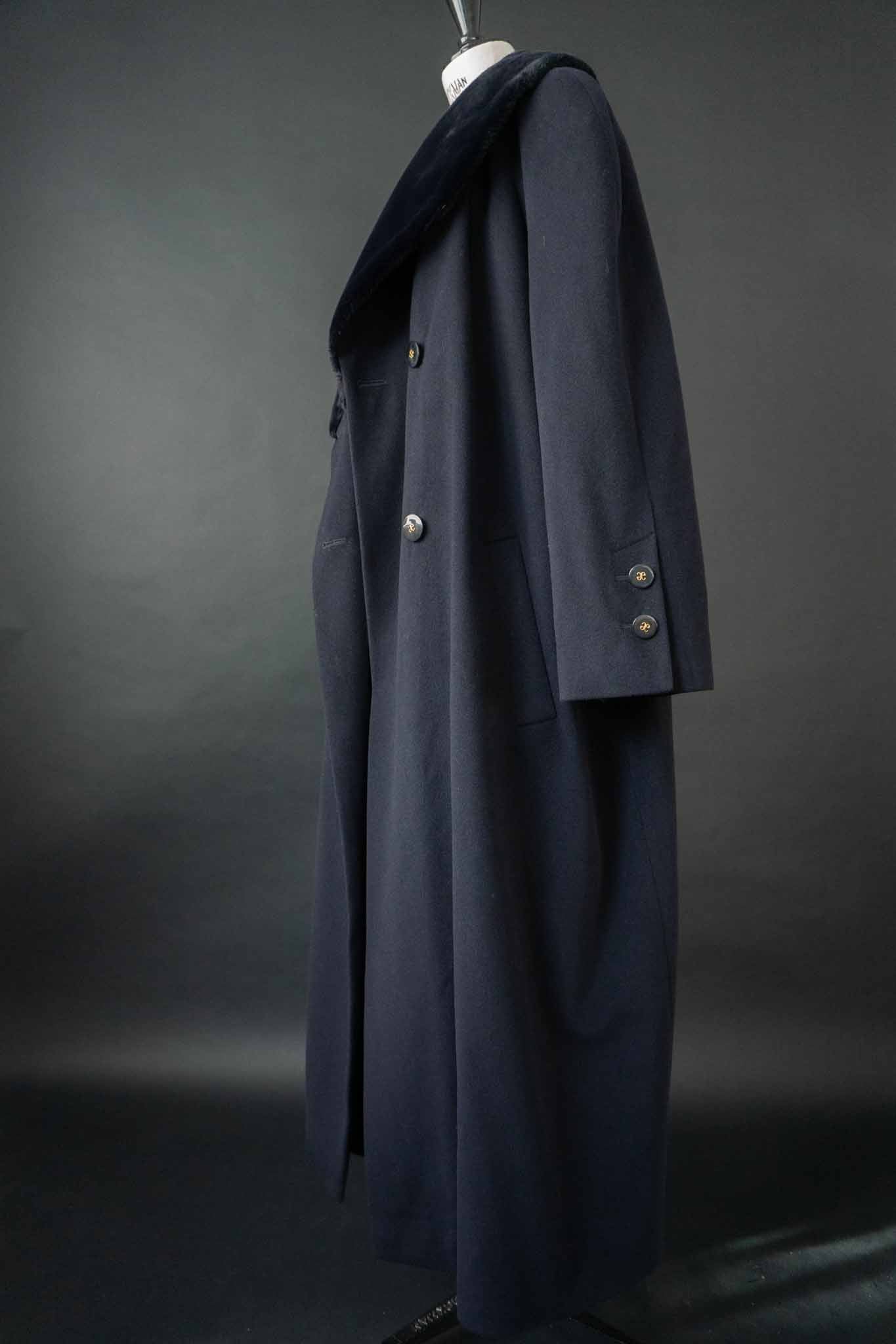 Vintage langer Wintermantel navy mit großem Plüschkragen