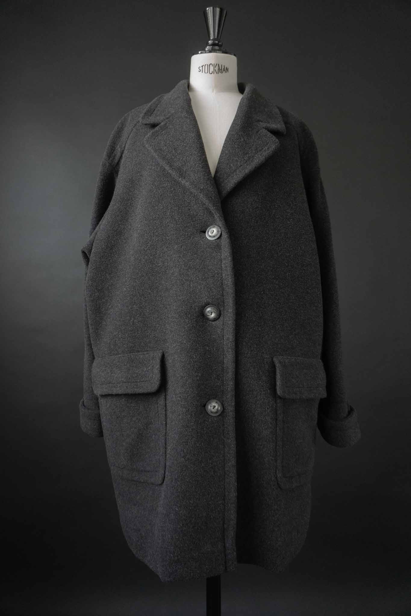 Dunkelgrauer Oversize-Wollmantel mit großen Taschen – Vintage Damenmantel