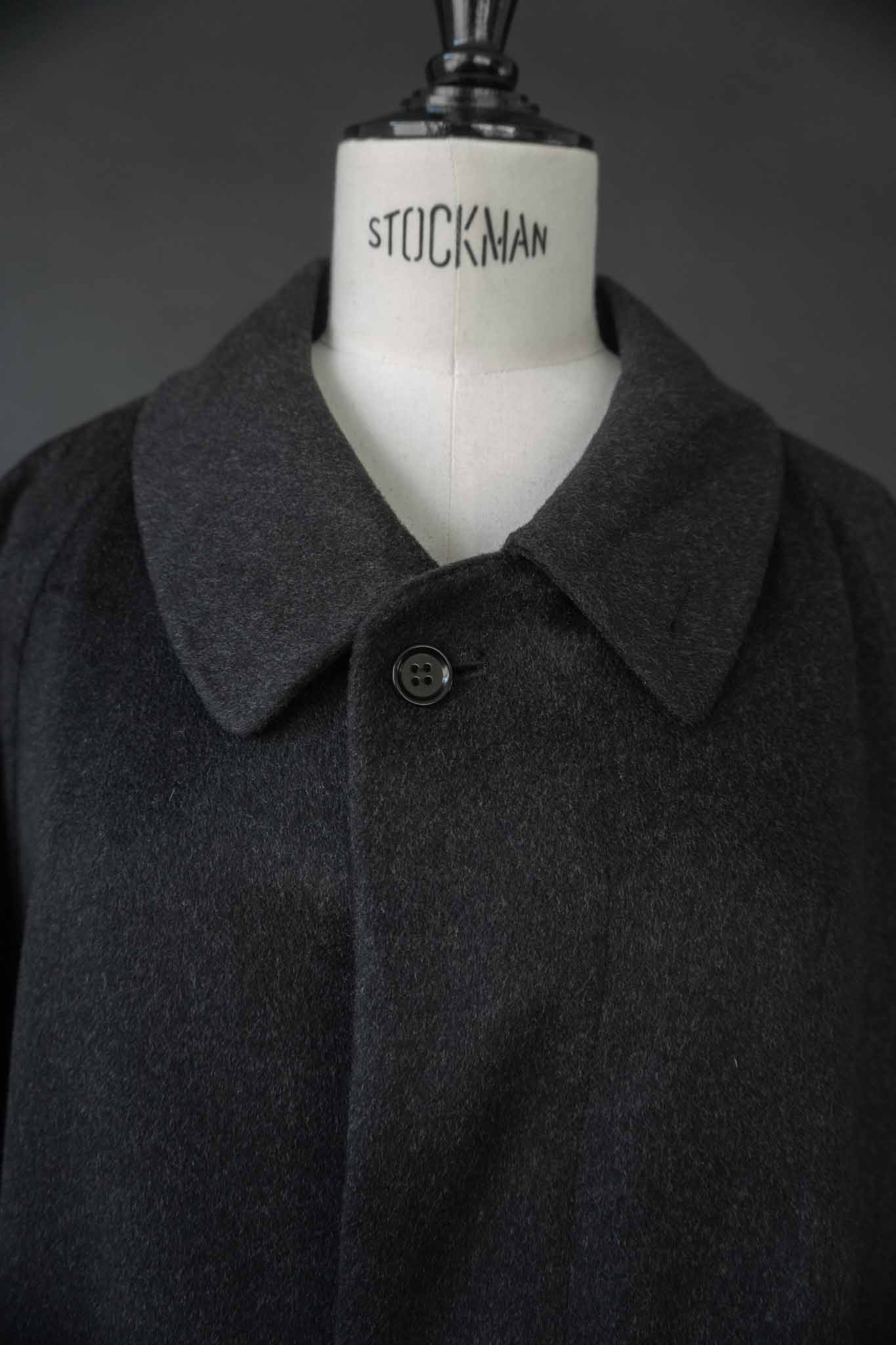 langer dunkelgrauer Kaschmirmantel Vintage