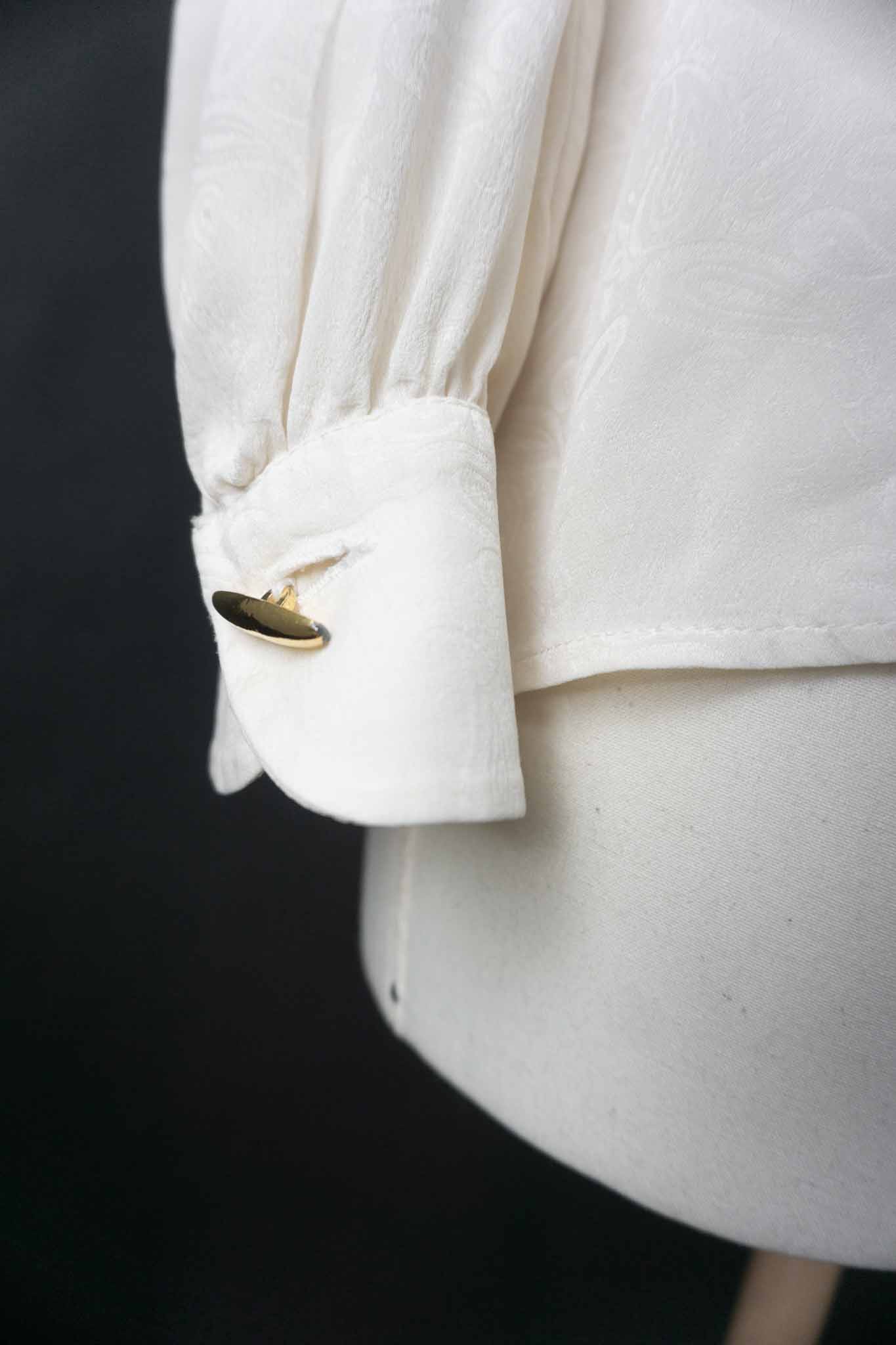 Vintage Seidenbluse Paisley Jacquard Goldknöpfe – theplaincircle vintage