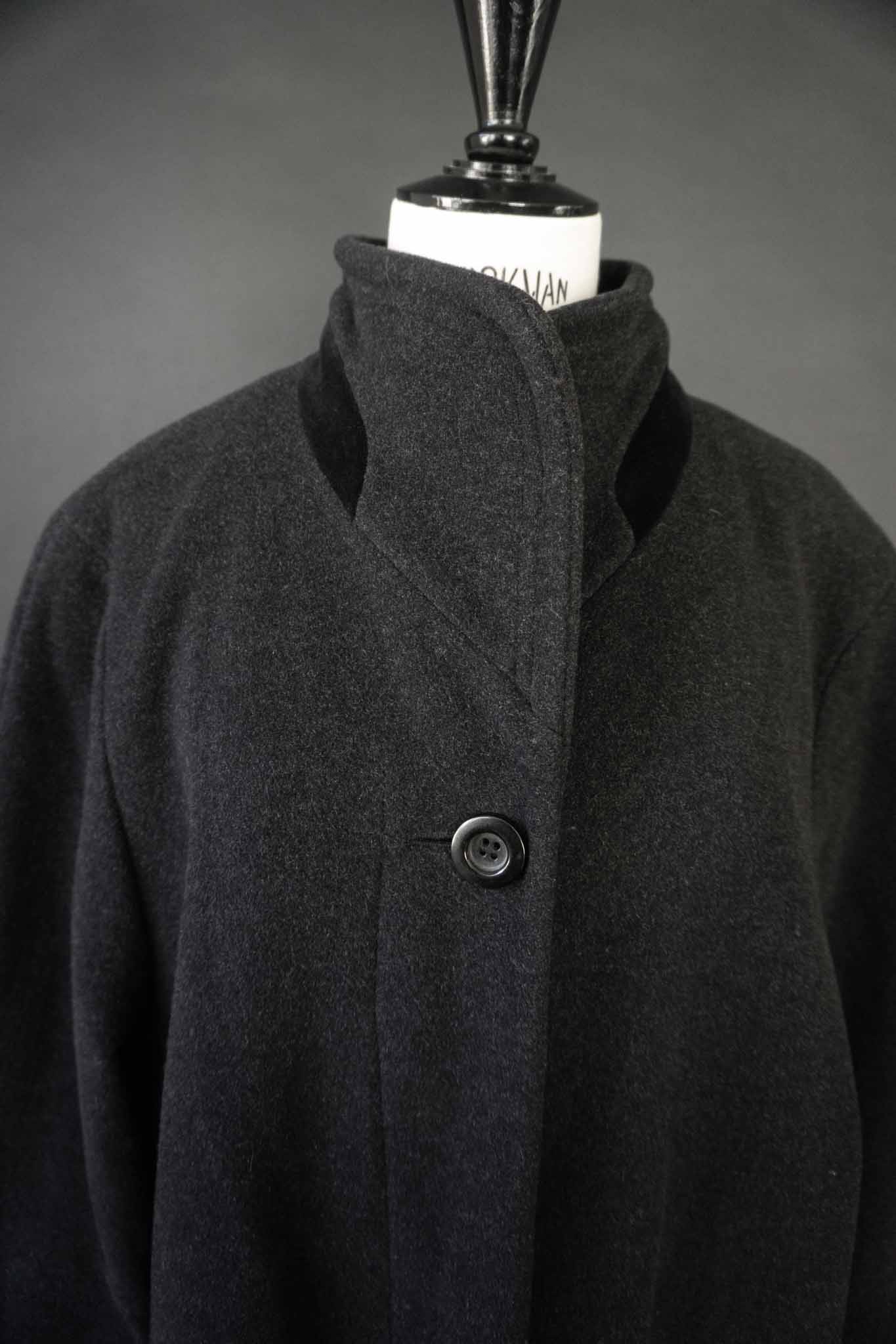 Vintage Kaschmir-Wollmantel in Dunkelgrau 