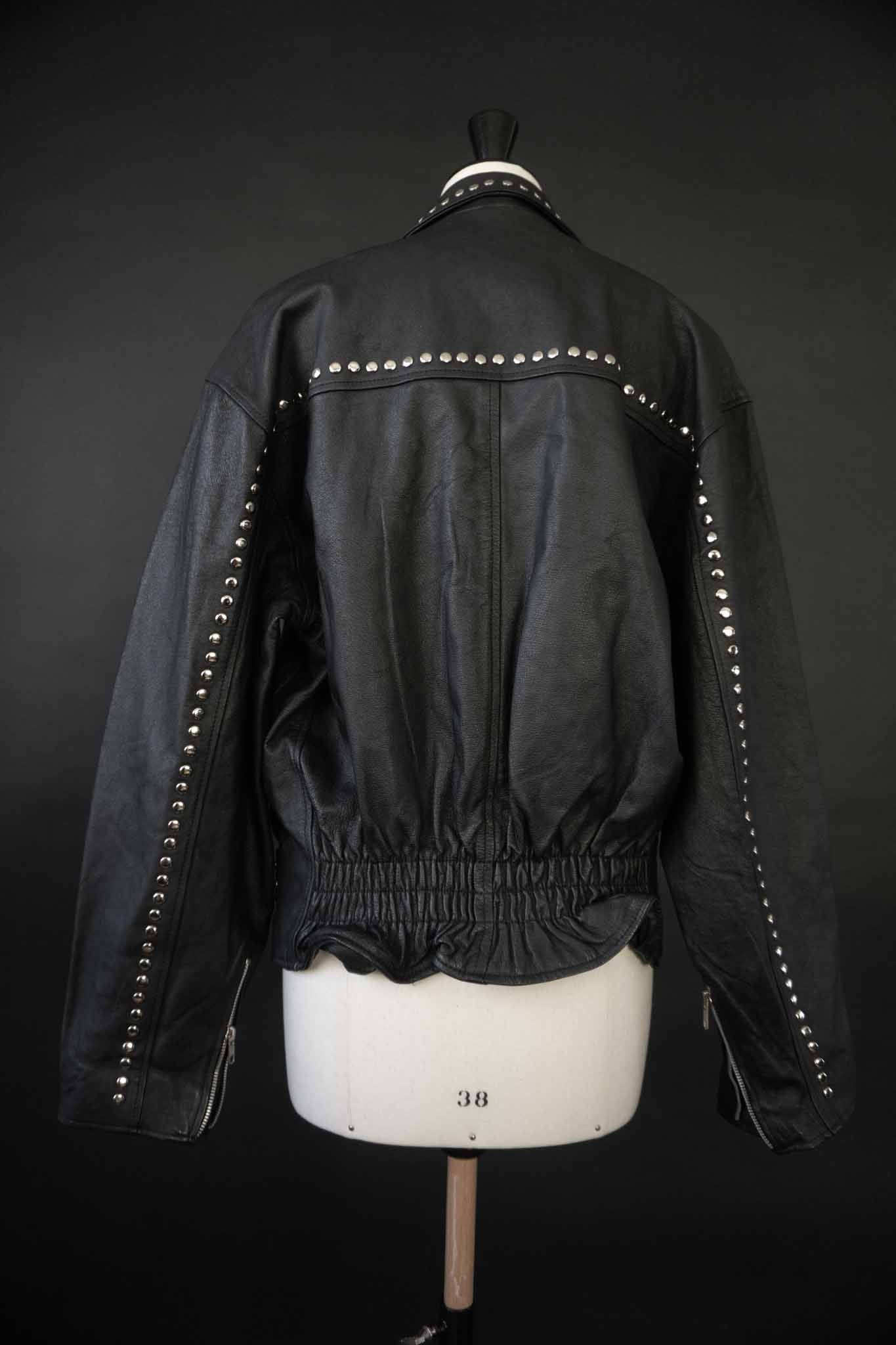 Vintage 80s Biker Lederjacke mit Nieten – theplaincircle vintage