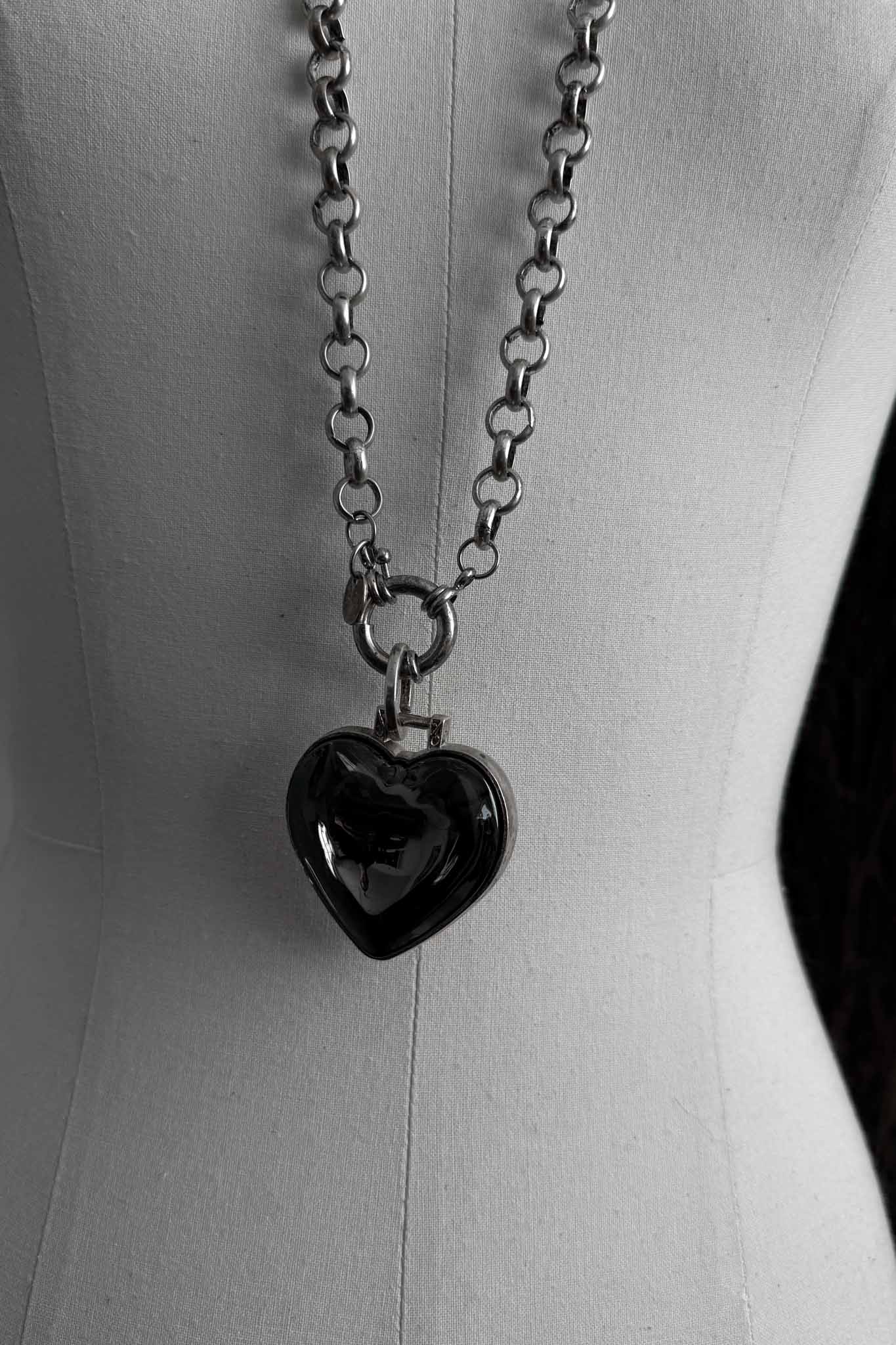 Statement-Kette mit großem Herzanhänger in Silber – Modeschmuck