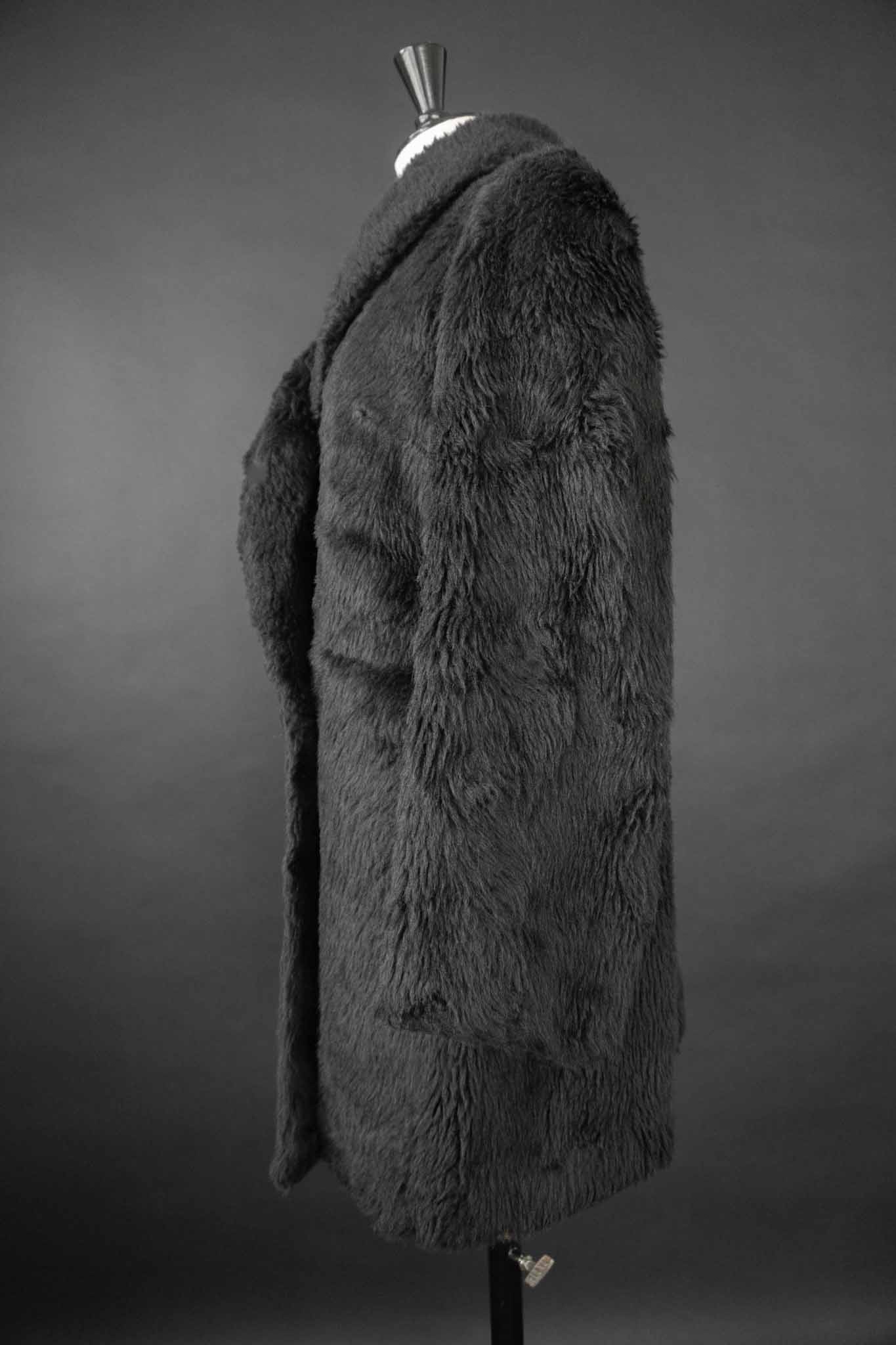 Vintage 70s Fake Fur Mantel in Schwarz – weiches Kunstfell, theplaincircle vintage