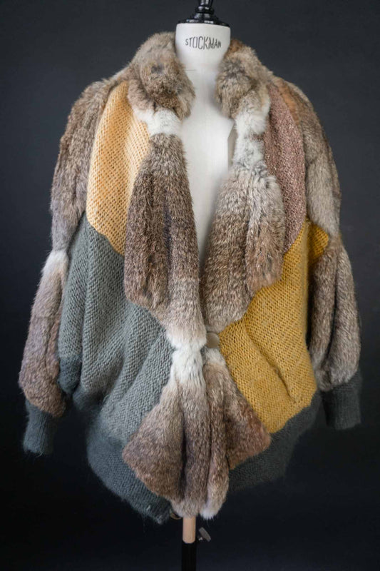 80s Vintage Strickjacke mit Echtfell-Besatz in gelb-grüner Patchwork-Optik 