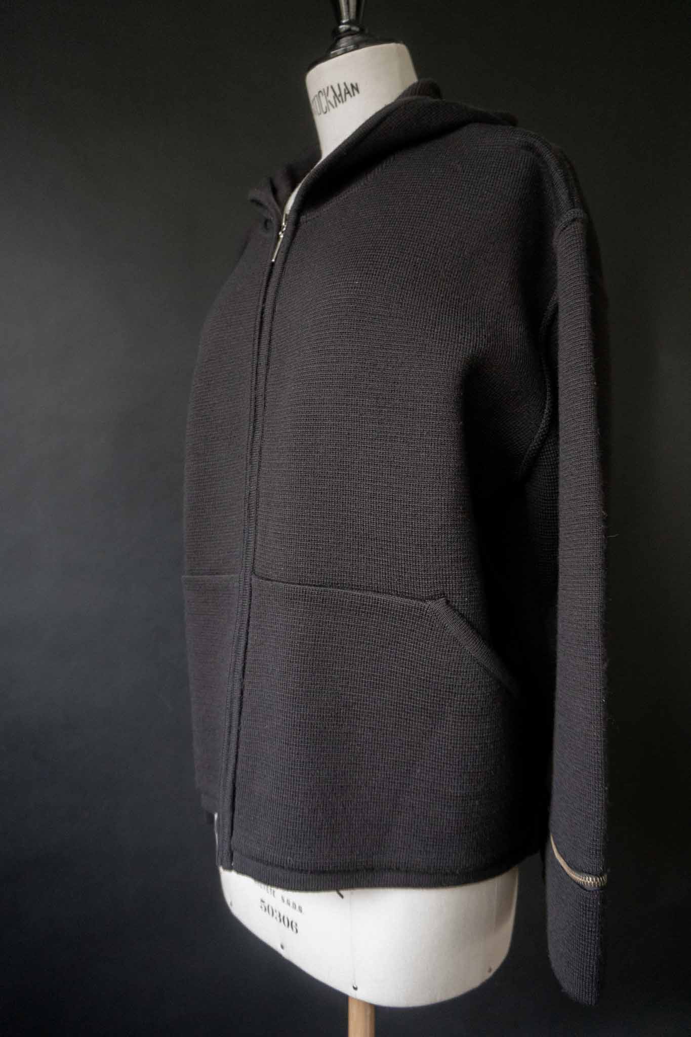 Oversized schwarze Strickjacke mit Kapuze und Reißverschluss aus Wollmischung