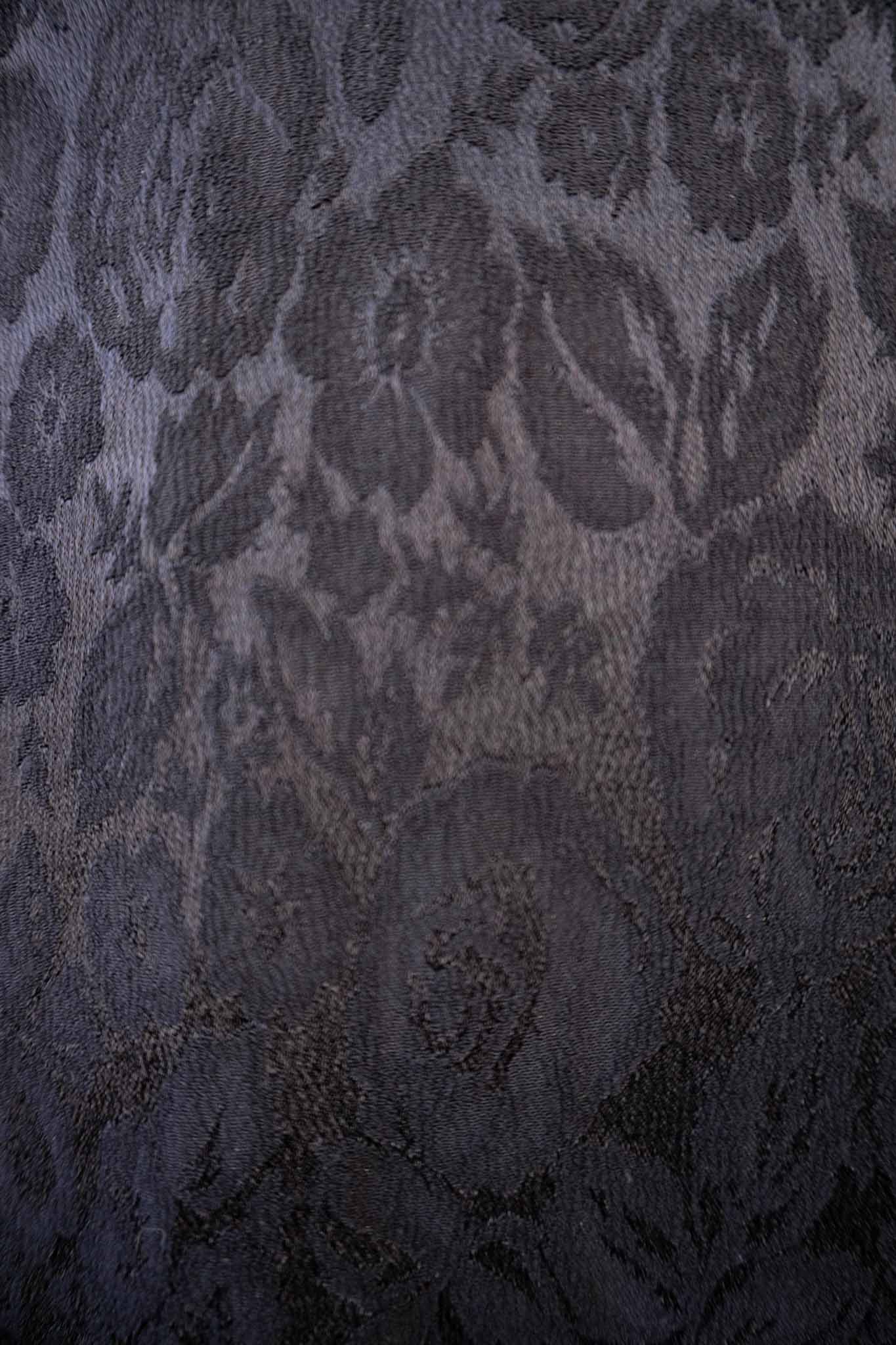 Schwarzes vintage Jacquardkleid mit Satin-Details, M–L theplaincircle vintage