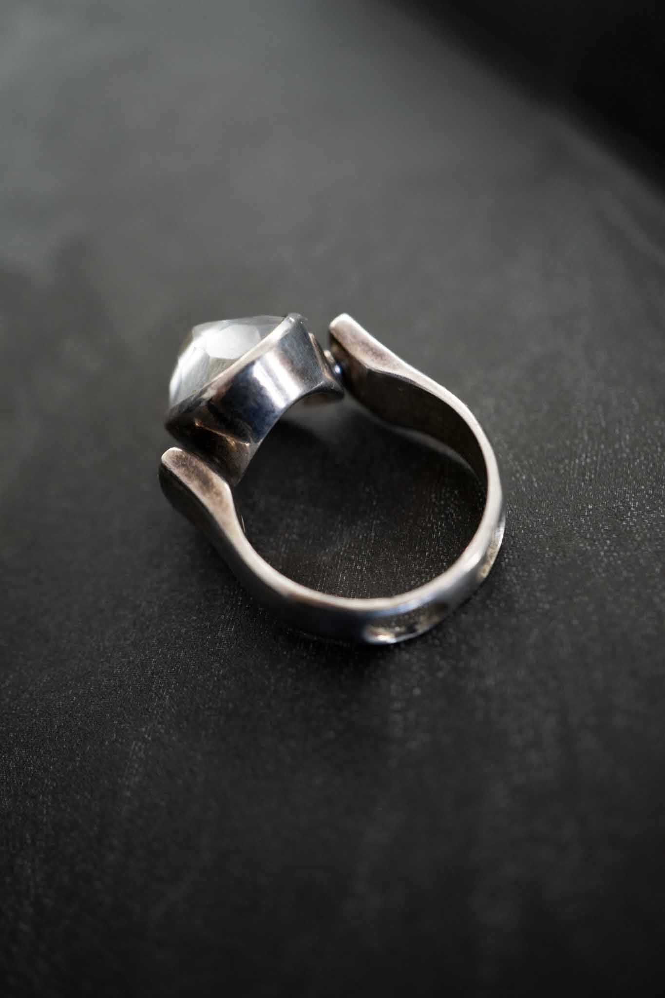 Vintage Ring theplaincircle vintage