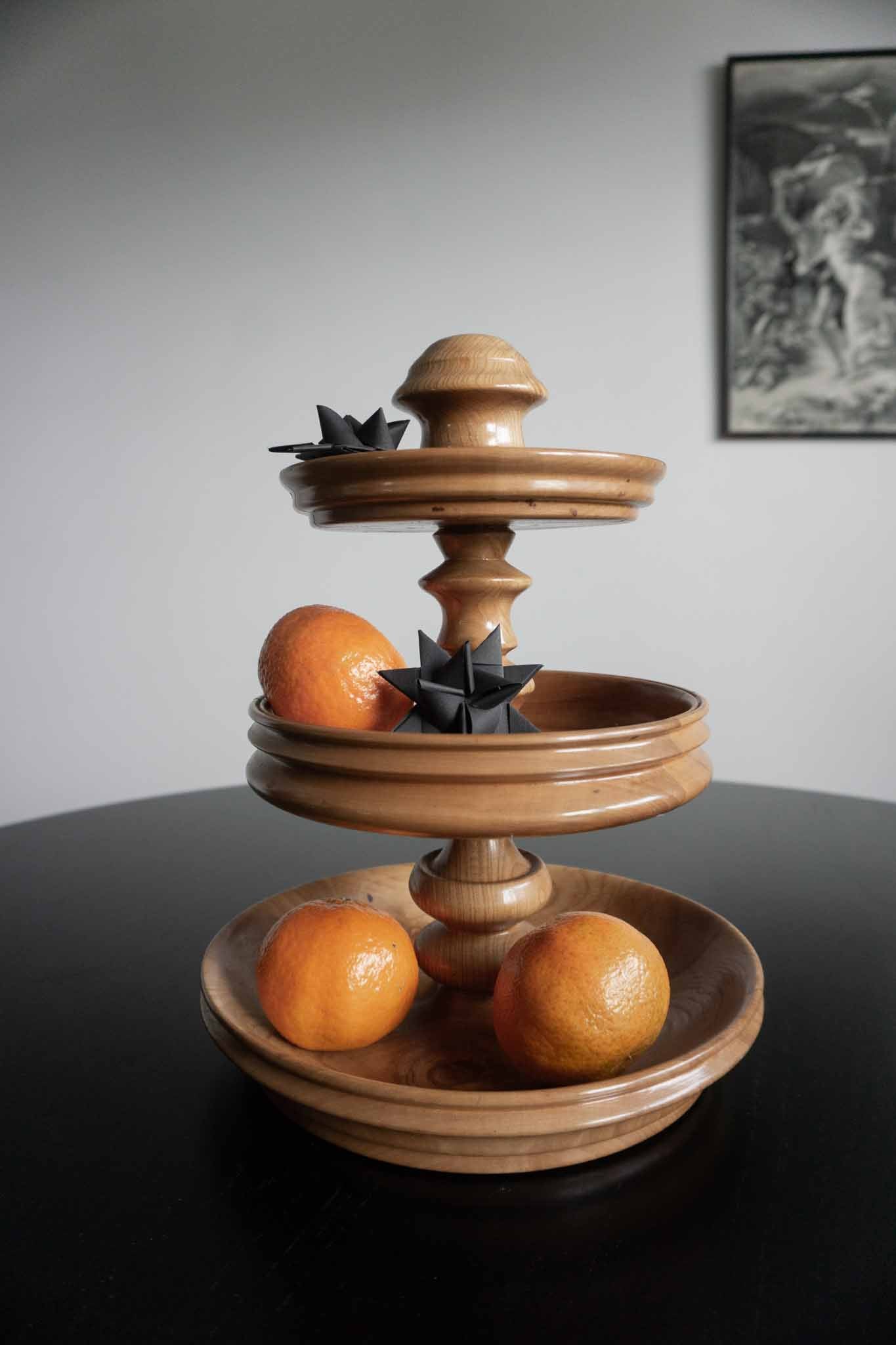 Vintage Etagere theplaincircle vintage