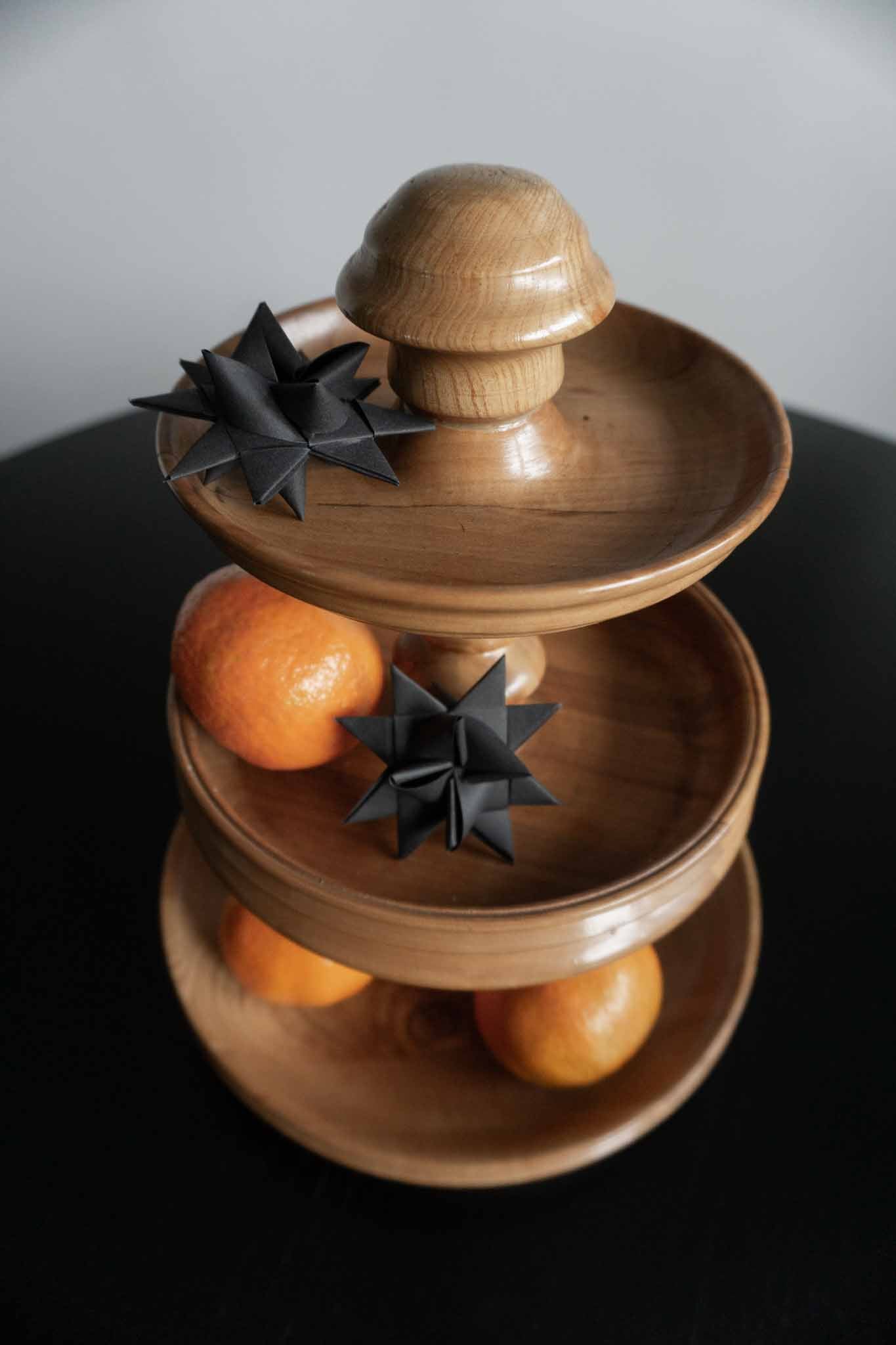 Vintage Etagere theplaincircle vintage