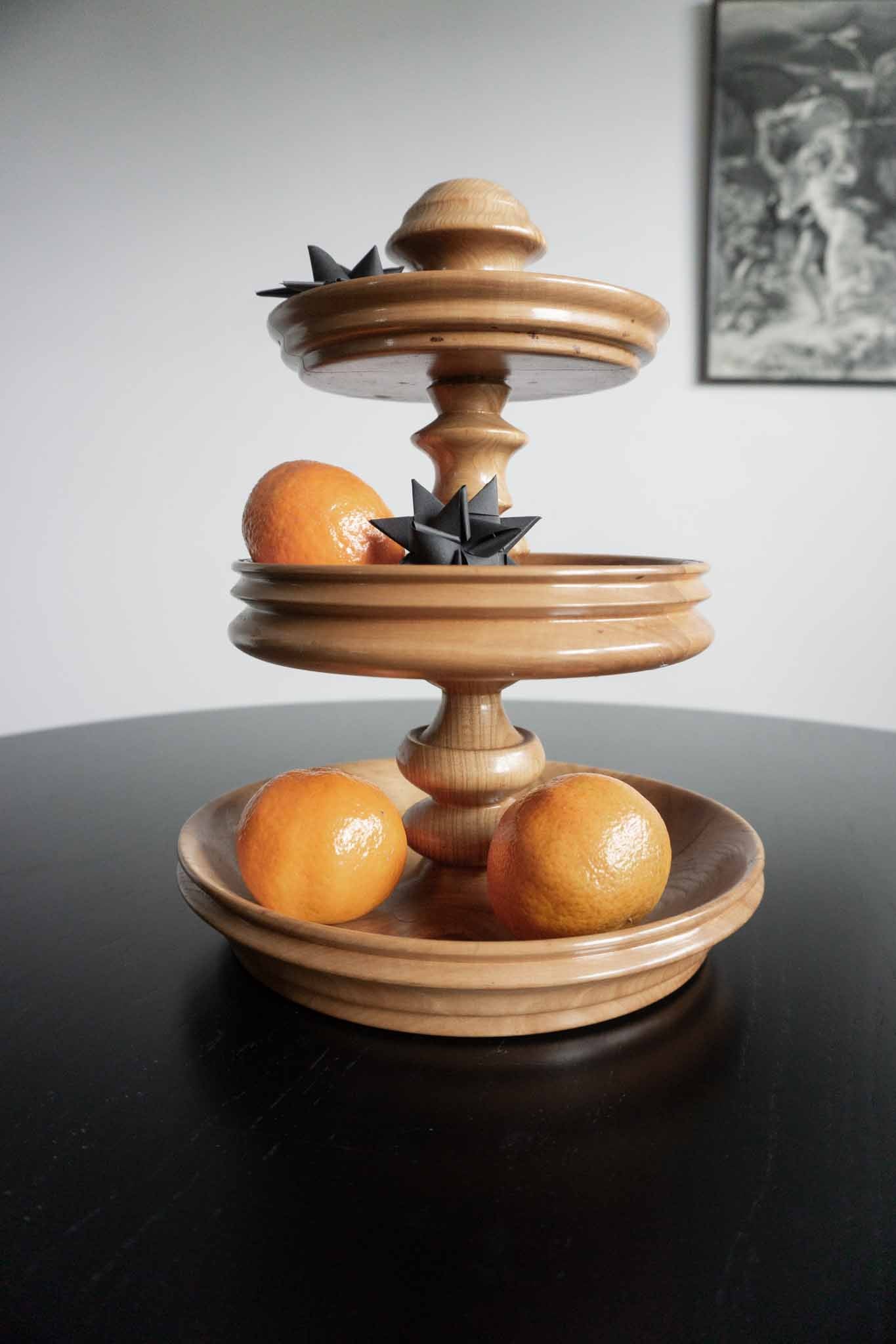 Vintage Etagere theplaincircle vintage