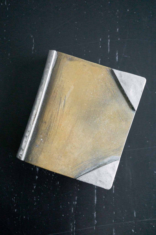 Vintage Objekt theplaincircle vintage