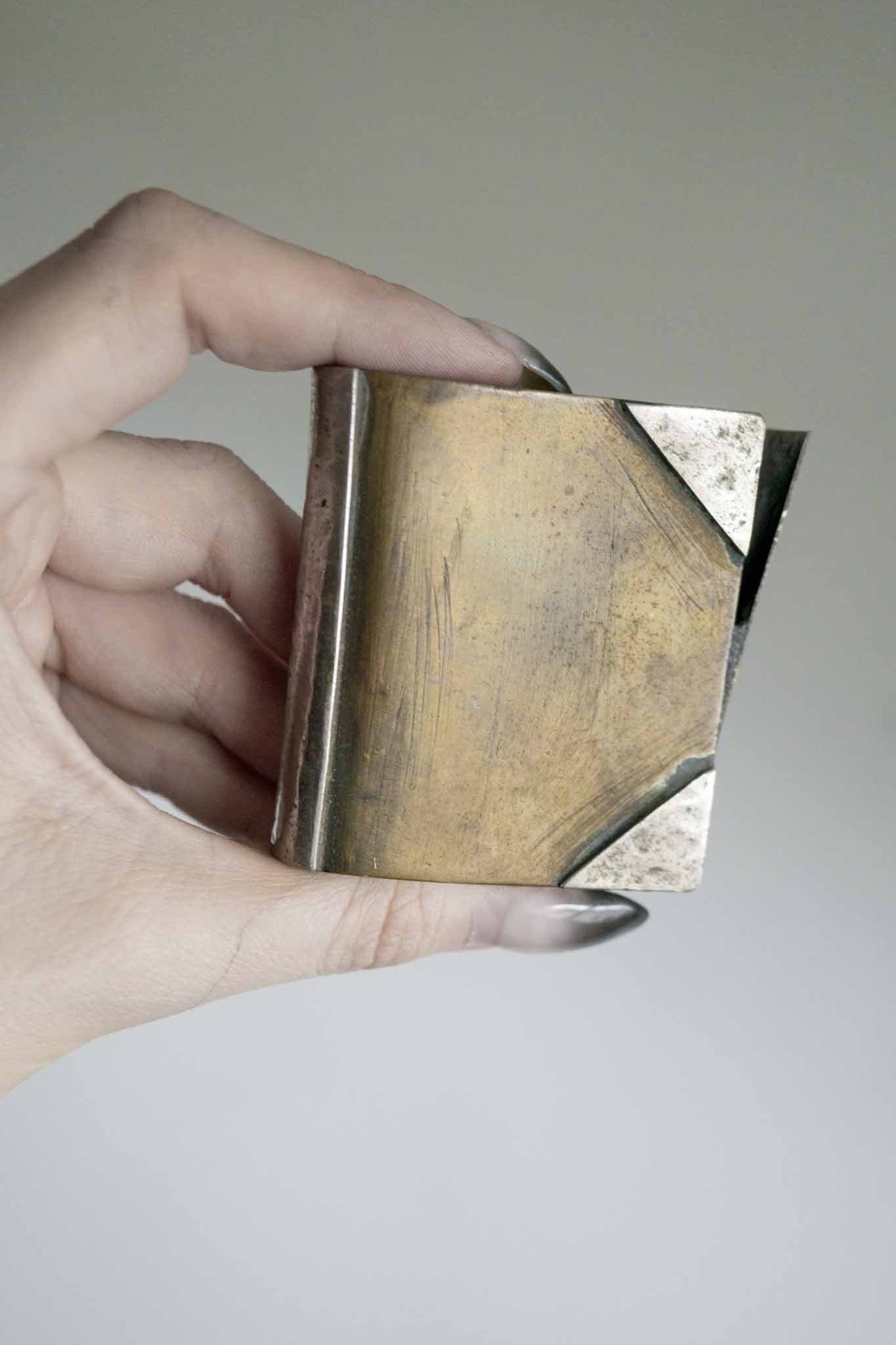 Vintage Objekt theplaincircle vintage