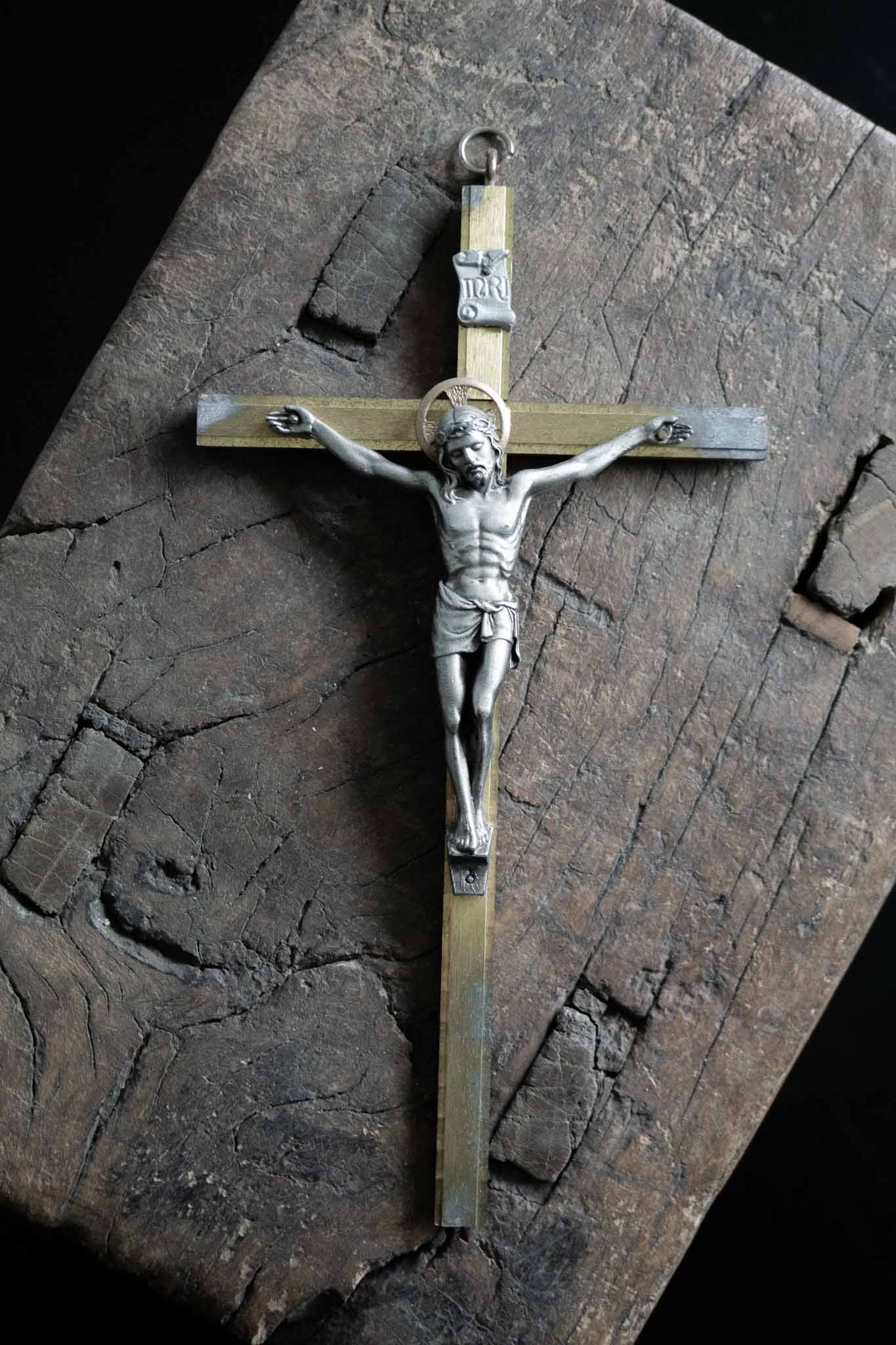 Vintage Kruzifix theplaincircle vintage