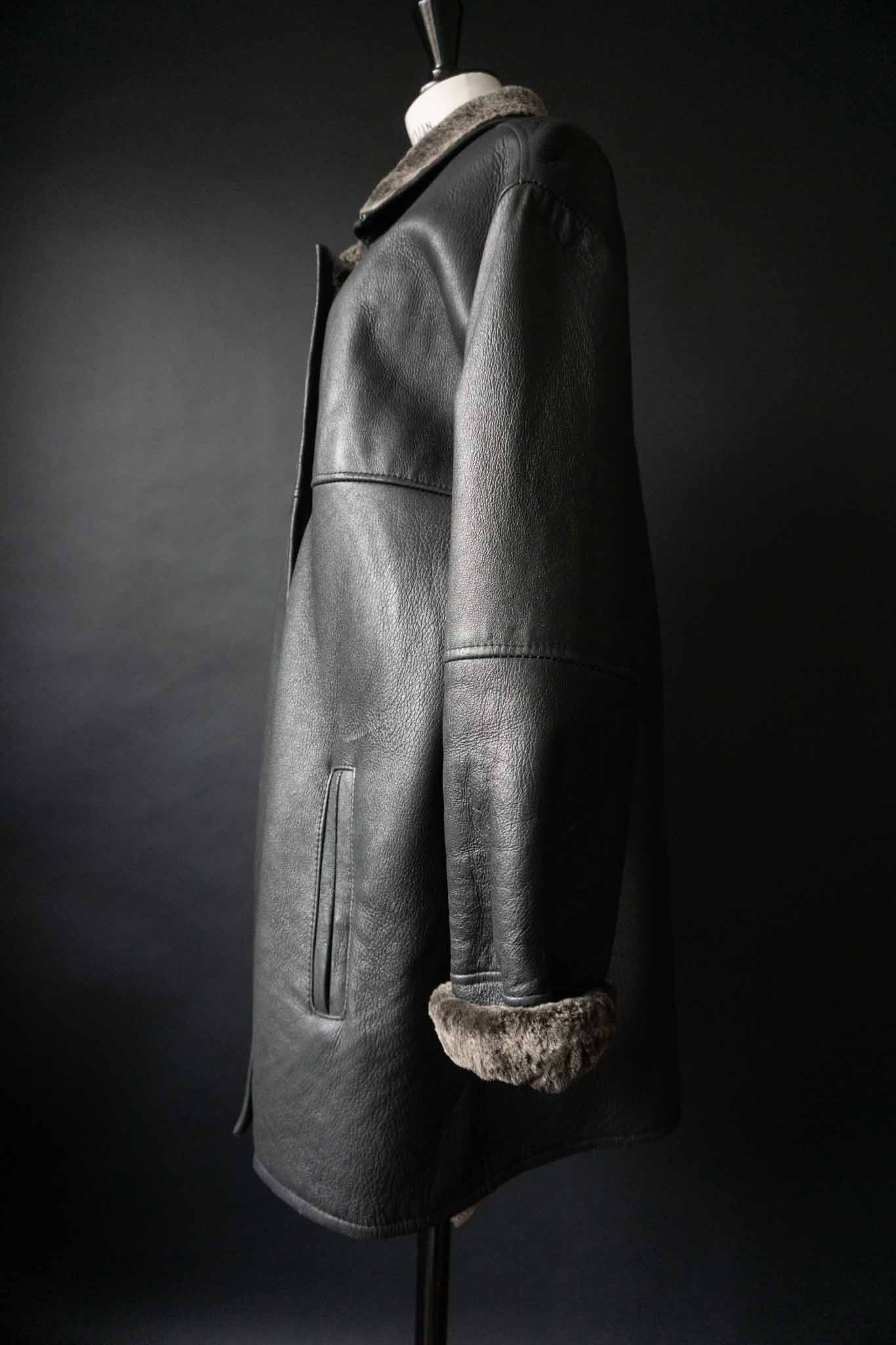 Vintage Lammfelljacke oversized, M–L theplaincircle vintage